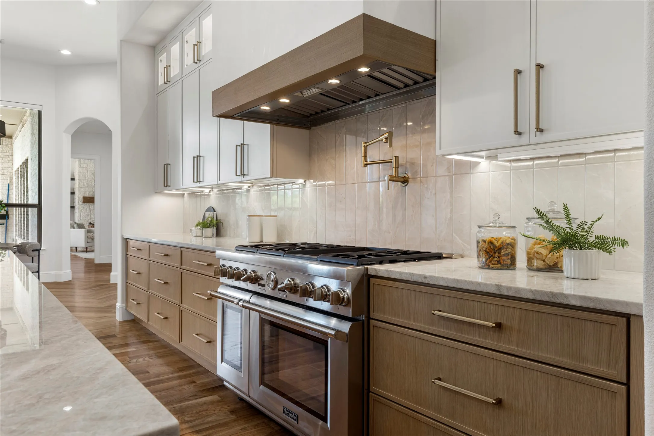 Single Family Residence For Sale in Collin County , 4141 Tranquility Lane, Prosper, Texas 75078, 6 Bedroom, 7 Bathroom, 4 Garage spaces, 6,057 Sqft, built in 2017, mls#21270878, Real Estate Agent in Prosper, Homes For Sale in Collin county, Homes For Sale in Prosper, Realtor in Prosper Texas, Real Estate Brokerage Independent Realty Texas, Luminita Cordes Realtor