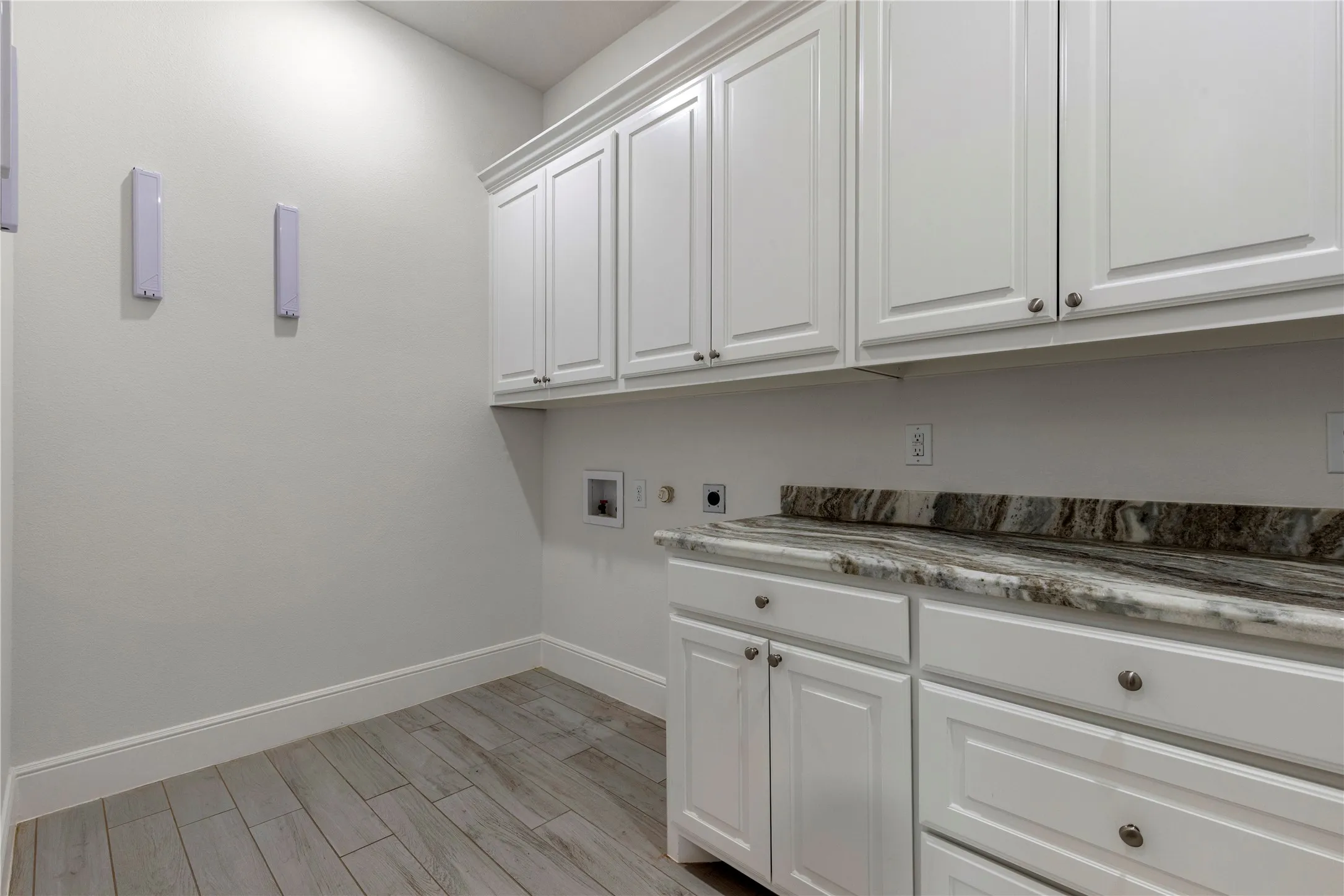 Single Family Residence For Sale in Collin County , 4141 Tranquility Lane, Prosper, Texas 75078, 6 Bedroom, 7 Bathroom, 4 Garage spaces, 6,057 Sqft, built in 2017, mls#21270878, Real Estate Agent in Prosper, Homes For Sale in Collin county, Homes For Sale in Prosper, Realtor in Prosper Texas, Real Estate Brokerage Independent Realty Texas, Luminita Cordes Realtor