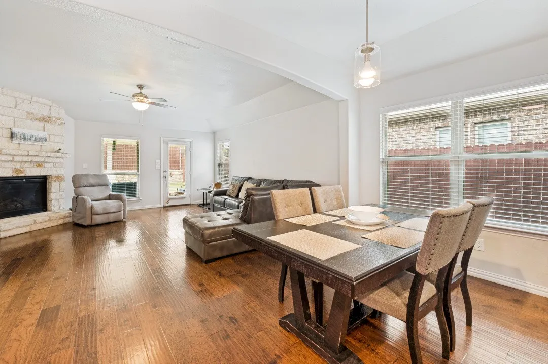 Single Family Residence For Sale in Denton County , 3405 Canyon Lake Drive, Little Elm, Texas 75068, 3 Bedroom, 2 Bathroom, 2 Garage spaces, 1,912 Sqft, built in 2014, mls#21260262, Real Estate Agent in Little Elm, Homes For Sale in Denton county, Homes For Sale in Little Elm, Realtor in Little Elm Texas, Real Estate Brokerage Independent Realty Texas, Luminita Cordes Realtor