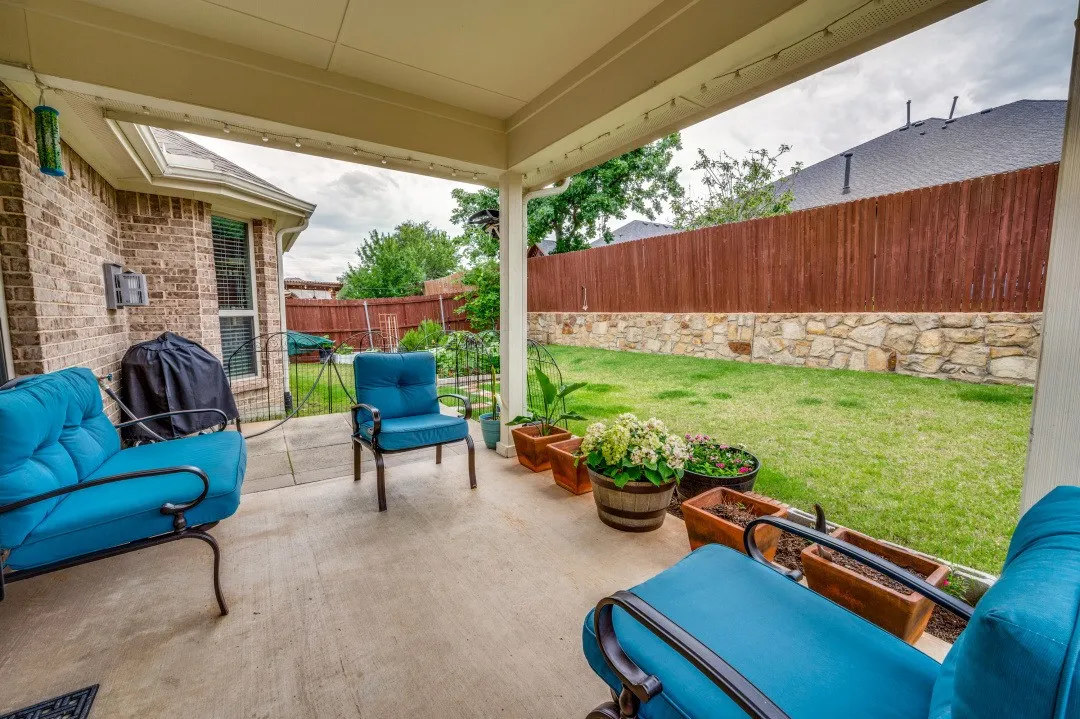 Single Family Residence For Sale in Denton County , 3405 Canyon Lake Drive, Little Elm, Texas 75068, 3 Bedroom, 2 Bathroom, 2 Garage spaces, 1,912 Sqft, built in 2014, mls#21260262, Real Estate Agent in Little Elm, Homes For Sale in Denton county, Homes For Sale in Little Elm, Realtor in Little Elm Texas, Real Estate Brokerage Independent Realty Texas, Luminita Cordes Realtor