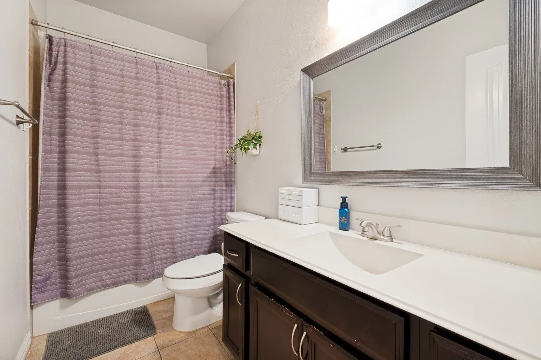 Single Family Residence For Sale in Denton County , 3405 Canyon Lake Drive, Little Elm, Texas 75068, 3 Bedroom, 2 Bathroom, 2 Garage spaces, 1,912 Sqft, built in 2014, mls#21260262, Real Estate Agent in Little Elm, Homes For Sale in Denton county, Homes For Sale in Little Elm, Realtor in Little Elm Texas, Real Estate Brokerage Independent Realty Texas, Luminita Cordes Realtor