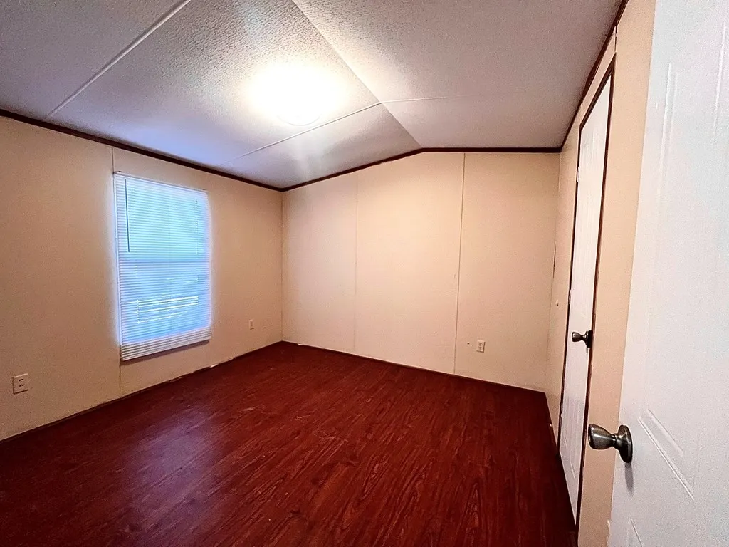 Mobile Home For Sale in Henderson County , 304 Wildwind Street, Gun Barrel City, Texas 75156, 3 Bedrooms, 1 Bathroom, Garage spaces, 754 Sqft, built in 2005, Price $119,900, mls#21269052, Real Estate Agent in Gun Barrel City, Homes For Sale in Henderson county, Homes For Sale in Gun Barrel City, Realtor in Gun Barrel City Texas, Real Estate Brokerage Independent Realty Texas, Luminita Cordes Realtor