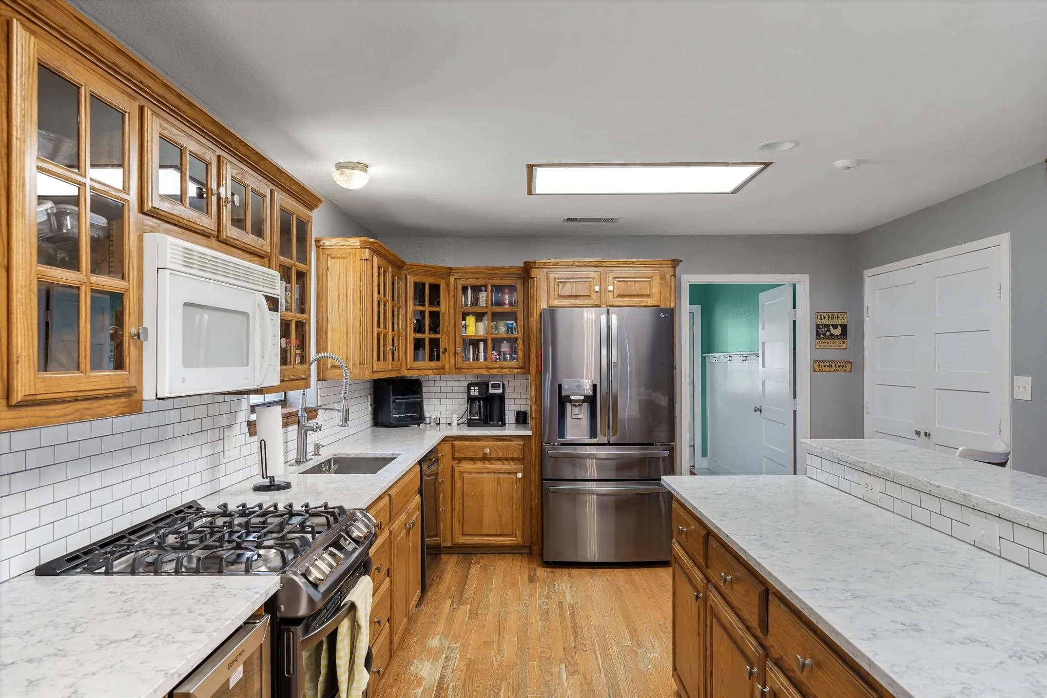 Single Family Residence For Sale in Kaufman County , 6663 CLEARWATER RANCH Road, Wills Point, Texas 75169, 2 Bedrooms, 2 Bathrooms, Garage spaces, 1,966 Sqft, built in 1999, Price $999,900, mls#21271928, Real Estate Agent in Wills Point, Homes For Sale in Kaufman county, Homes For Sale in Wills Point, Realtor in Wills Point Texas, Real Estate Brokerage Independent Realty Texas, Luminita Cordes Realtor