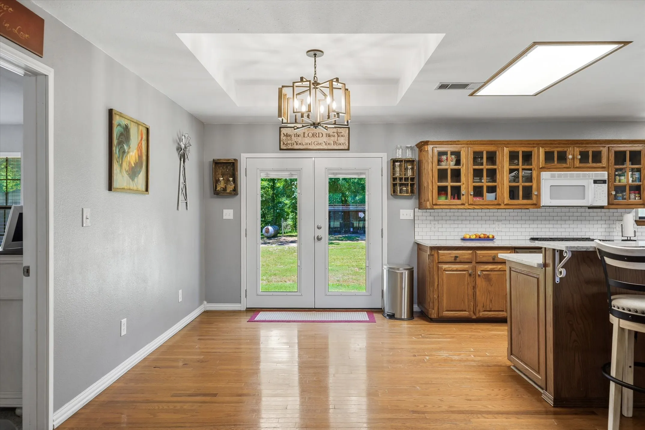 Single Family Residence For Sale in Kaufman County , 6663 CLEARWATER RANCH Road, Wills Point, Texas 75169, 2 Bedrooms, 2 Bathrooms, Garage spaces, 1,966 Sqft, built in 1999, Price $999,900, mls#21271928, Real Estate Agent in Wills Point, Homes For Sale in Kaufman county, Homes For Sale in Wills Point, Realtor in Wills Point Texas, Real Estate Brokerage Independent Realty Texas, Luminita Cordes Realtor