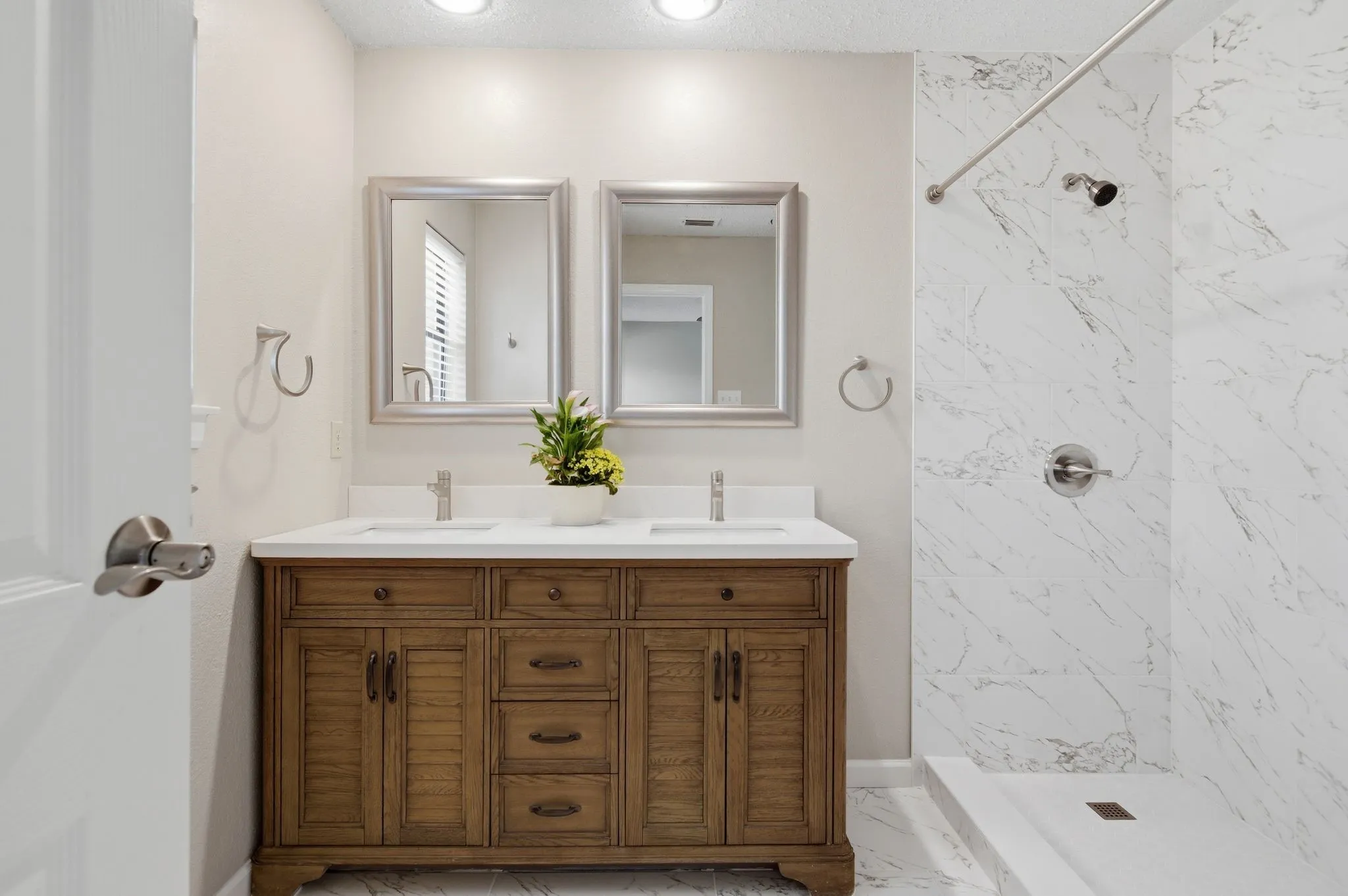 Beautifully updated Primary Bath