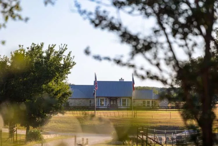 Farm For Sale in Williamson County , 1125 County Road 230, Florence, Texas 76527, 4 Bedroom, 4 Bathroom, 3 Garage spaces, 3,340 Sqft, built in 2008, mls#21271971, Real Estate Agent in Florence, Homes For Sale in Williamson county, Homes For Sale in Florence, Realtor in Florence Texas, Real Estate Brokerage Independent Realty Texas, Luminita Cordes Realtor