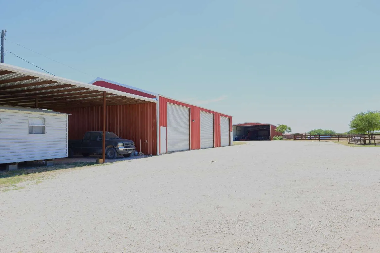 Farm For Sale in Williamson County , 1125 County Road 230, Florence, Texas 76527, 4 Bedroom, 4 Bathroom, 3 Garage spaces, 3,340 Sqft, built in 2008, mls#21271971, Real Estate Agent in Florence, Homes For Sale in Williamson county, Homes For Sale in Florence, Realtor in Florence Texas, Real Estate Brokerage Independent Realty Texas, Luminita Cordes Realtor