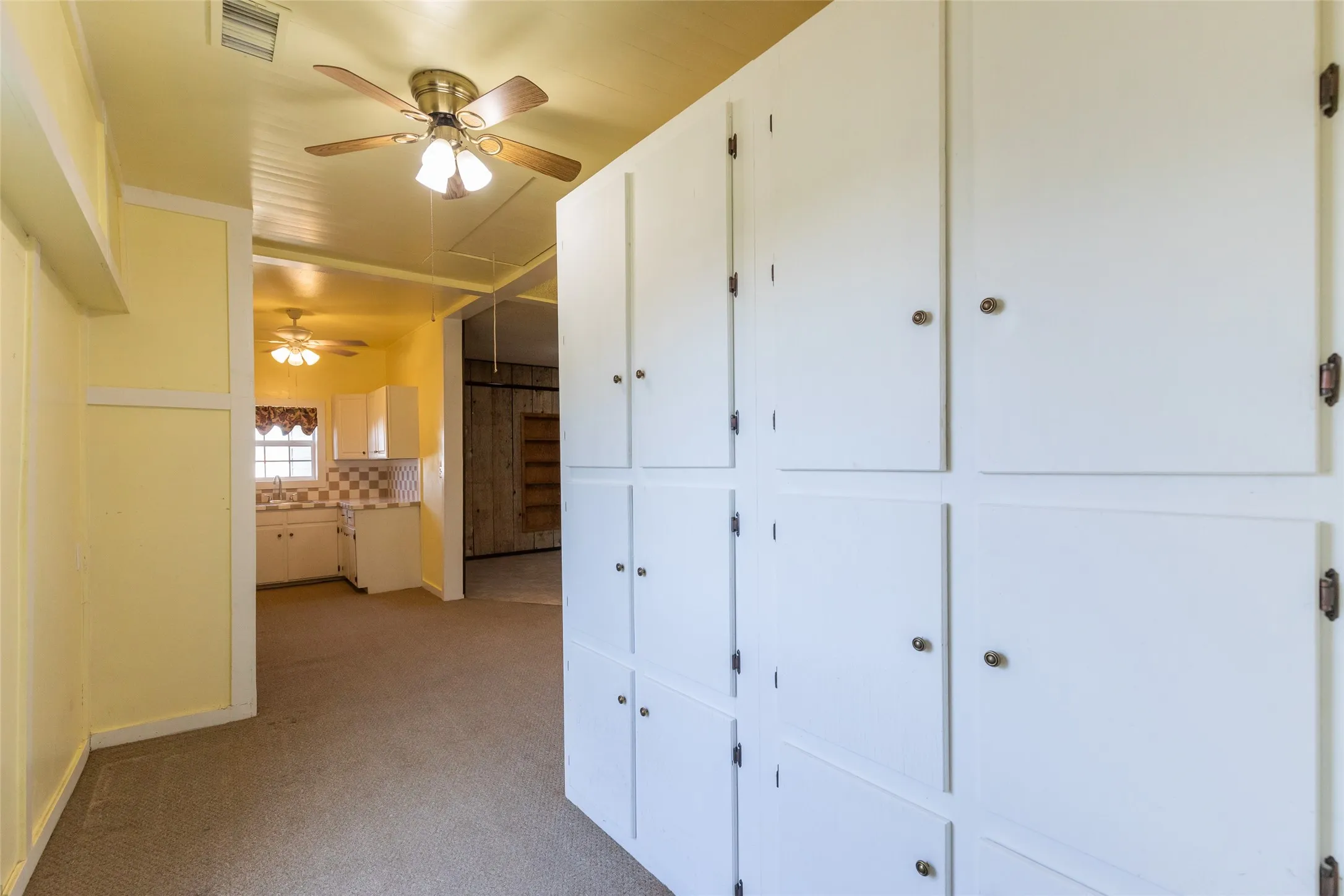 Single Family Residence For Sale in Callahan County , 12085 County Road 250, Clyde, Texas 79510, 3 Bedroom, 3 Bathroom, Garage spaces, 3,020 Sqft, built in 2006, mls#21271011, Real Estate Agent in Clyde, Homes For Sale in Callahan county, Homes For Sale in Clyde, Realtor in Clyde Texas, Real Estate Brokerage Independent Realty Texas, Luminita Cordes Realtor
