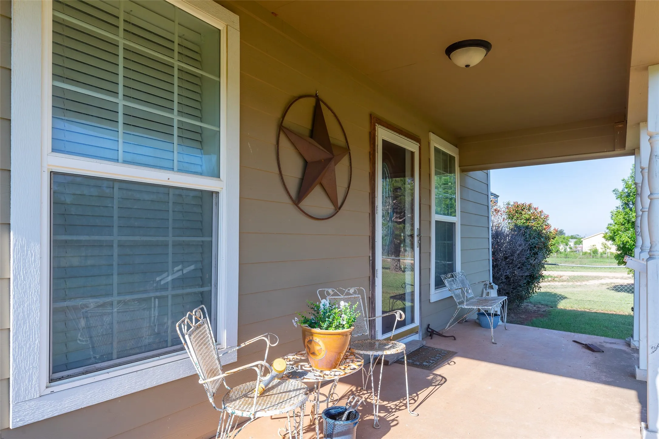 Single Family Residence For Sale in Callahan County , 12085 County Road 250, Clyde, Texas 79510, 3 Bedroom, 3 Bathroom, Garage spaces, 3,020 Sqft, built in 2006, mls#21271011, Real Estate Agent in Clyde, Homes For Sale in Callahan county, Homes For Sale in Clyde, Realtor in Clyde Texas, Real Estate Brokerage Independent Realty Texas, Luminita Cordes Realtor