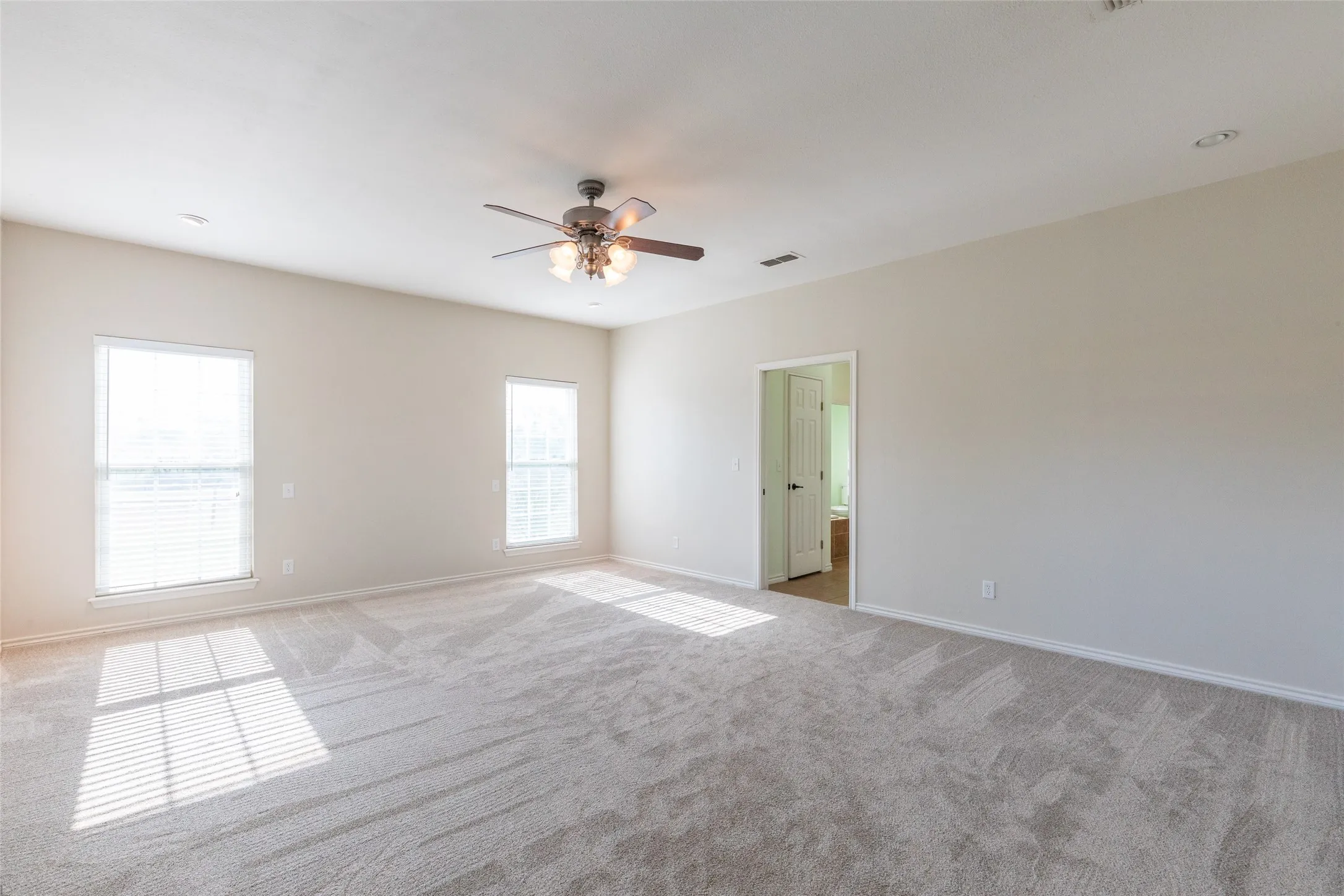Single Family Residence For Sale in Callahan County , 12085 County Road 250, Clyde, Texas 79510, 3 Bedroom, 3 Bathroom, Garage spaces, 3,020 Sqft, built in 2006, mls#21271011, Real Estate Agent in Clyde, Homes For Sale in Callahan county, Homes For Sale in Clyde, Realtor in Clyde Texas, Real Estate Brokerage Independent Realty Texas, Luminita Cordes Realtor