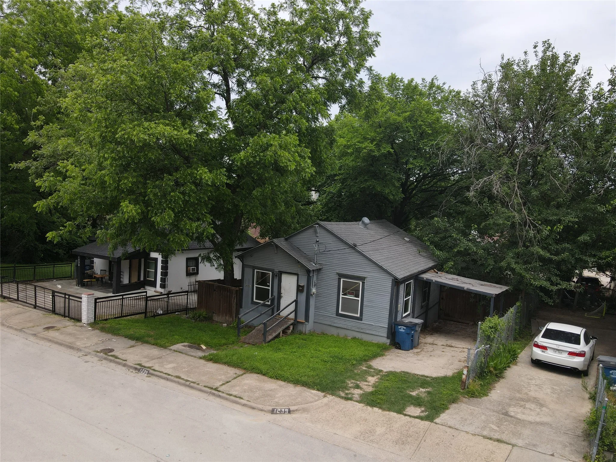Retail For Sale in Dallas County , 1239 Compton Street, Dallas, Texas 75203, 0, 0, Garage spaces, 0 Sqft, built in 1930, mls#21271484, Real Estate Agent in Dallas, Homes For Sale in Dallas county, Homes For Sale in Dallas, Realtor in Dallas Texas, Real Estate Brokerage Independent Realty Texas, Luminita Cordes Realtor