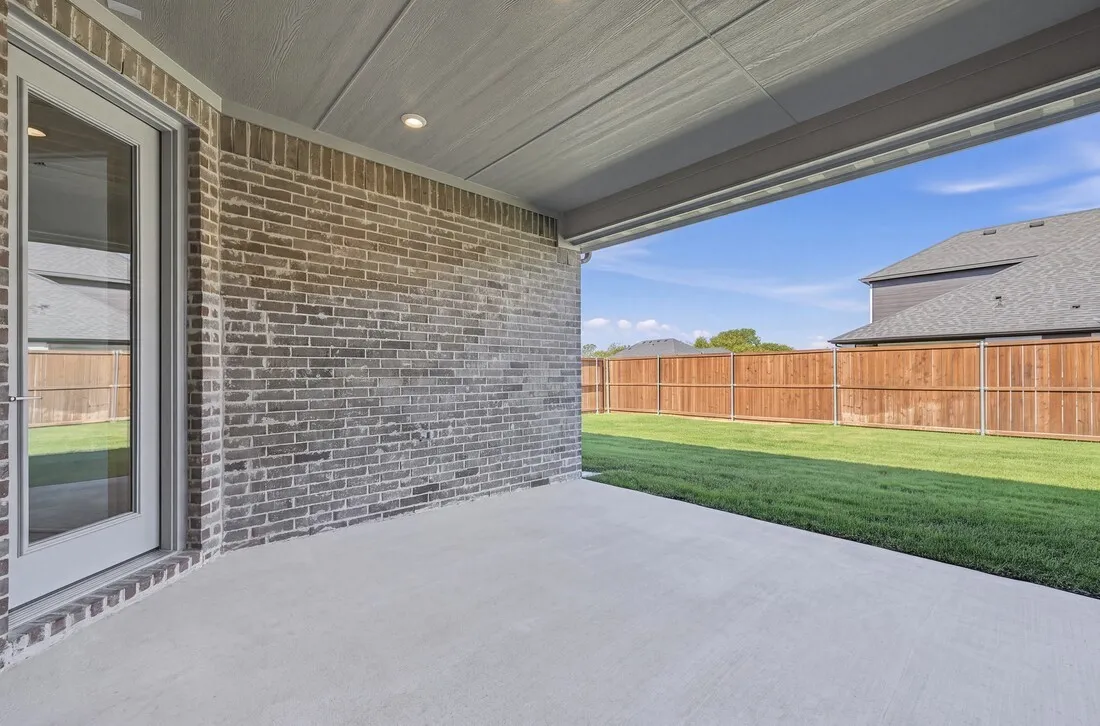 542 Chatham Street ~ Ready Now