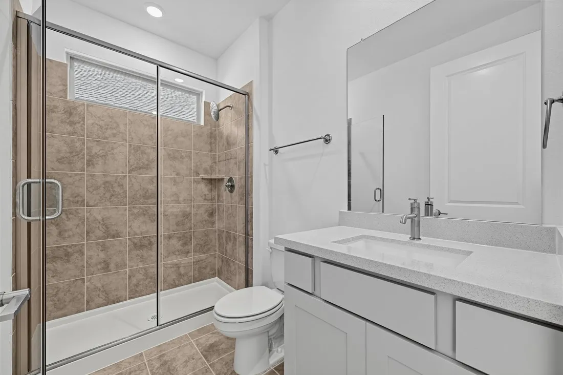 542 Chatham Street ~ Ready Now