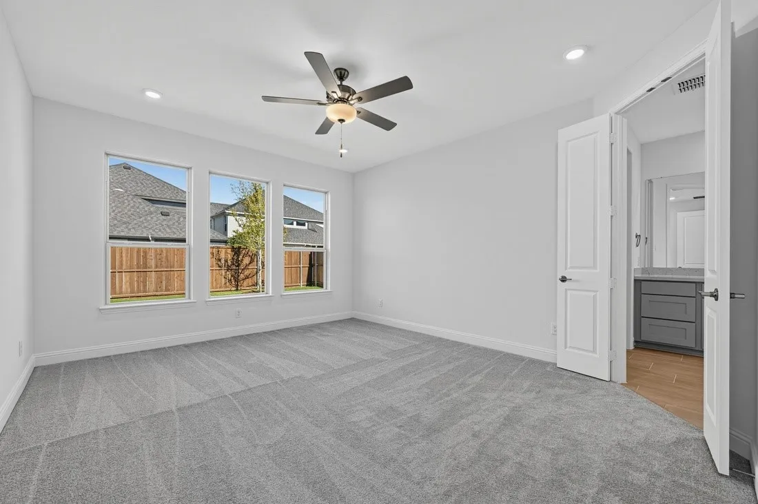 542 Chatham Street ~ Ready Now