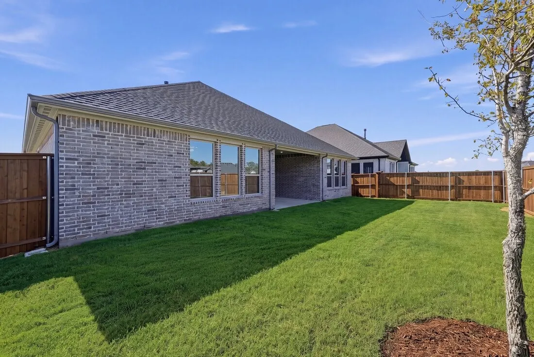 542 Chatham Street ~ Ready Now