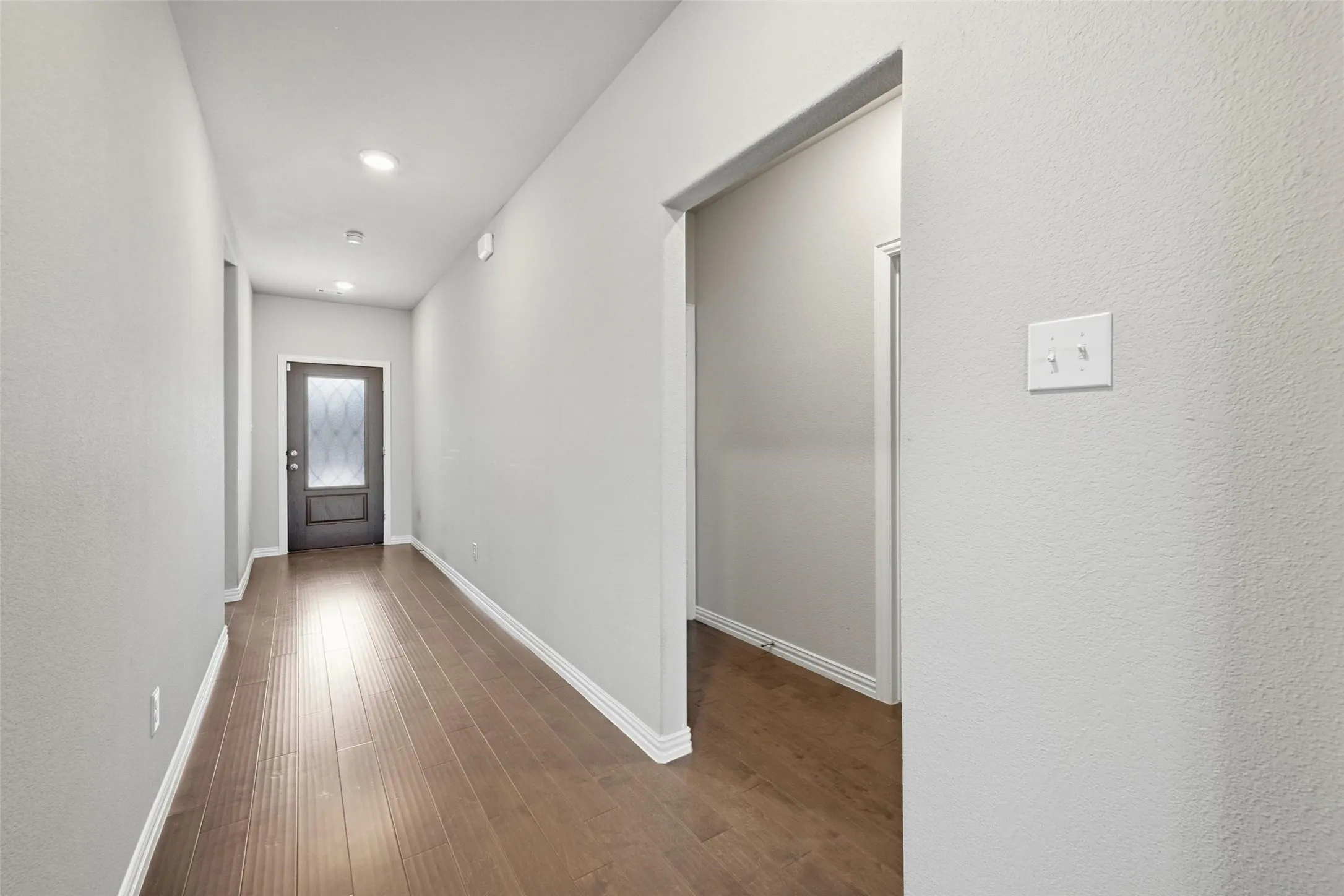 Single Family Residence For Sale in Collin County , 1116 Rountree Court, Celina, Texas 75009, 3 Bedroom, 2 Bathroom, 2 Garage spaces, 1,695 Sqft, built in 2022, mls#21271905, Real Estate Agent in Celina, Homes For Sale in Collin county, Homes For Sale in Celina, Realtor in Celina Texas, Real Estate Brokerage Independent Realty Texas, Luminita Cordes Realtor