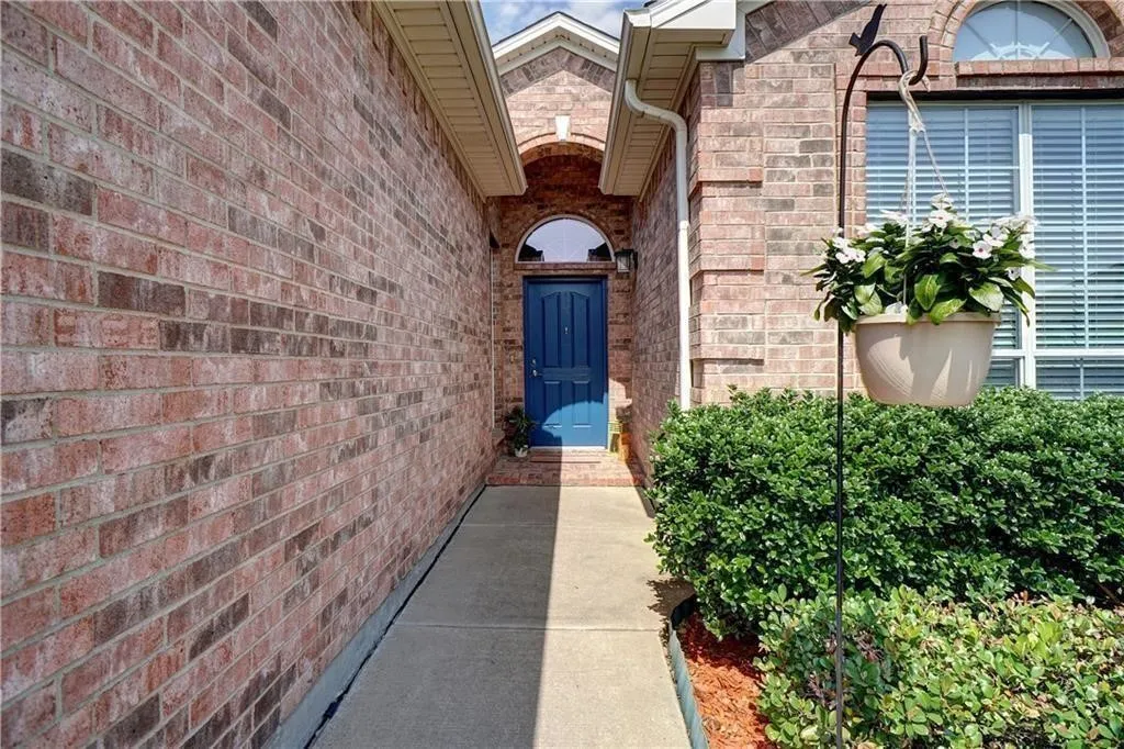 Single Family Residence For Rent in Tarrant County , 12833 Danville Drive, Fort Worth, Texas 76244, 4 Bedrooms, 2 Bathrooms, 2 Garage spaces, 1,673 Sqft, built in 2006, Price $2,200, mls#21272003, Real Estate Agent in Fort Worth, Homes For Rent in Tarrant county, Homes For Rent in Fort Worth, Realtor in Fort Worth Texas, Real Estate Brokerage Independent Realty Texas, Luminita Cordes Realtor