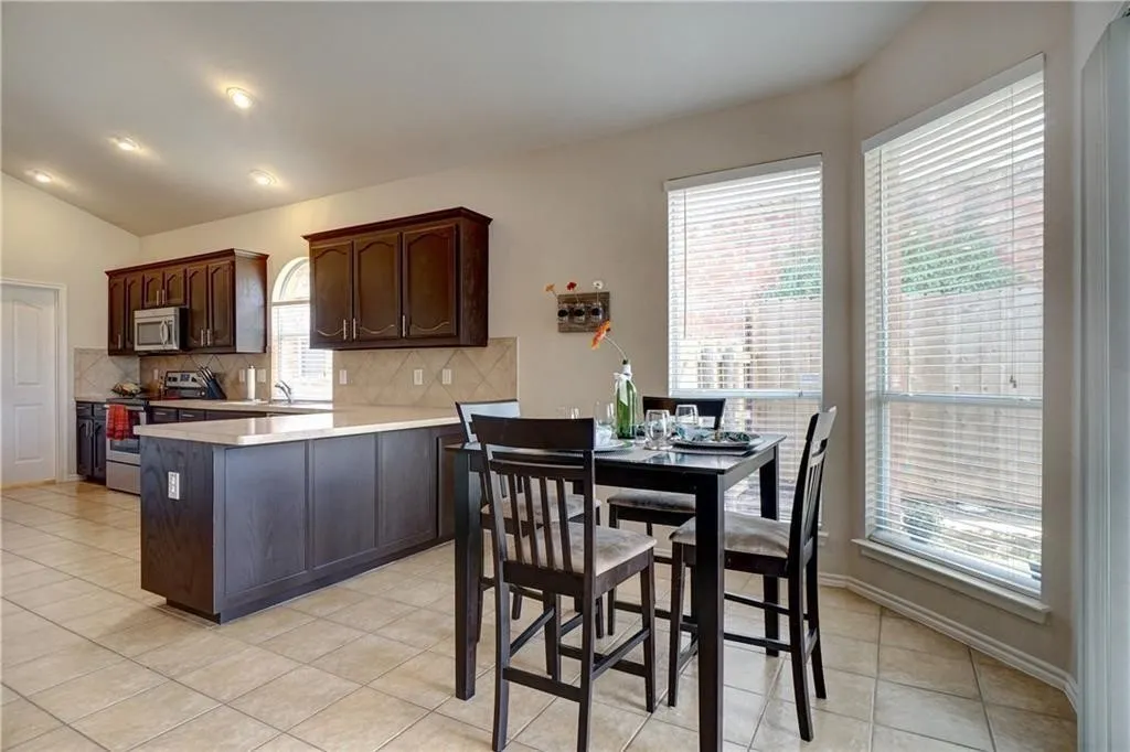 Single Family Residence For Rent in Tarrant County , 12833 Danville Drive, Fort Worth, Texas 76244, 4 Bedrooms, 2 Bathrooms, 2 Garage spaces, 1,673 Sqft, built in 2006, Price $2,200, mls#21272003, Real Estate Agent in Fort Worth, Homes For Rent in Tarrant county, Homes For Rent in Fort Worth, Realtor in Fort Worth Texas, Real Estate Brokerage Independent Realty Texas, Luminita Cordes Realtor