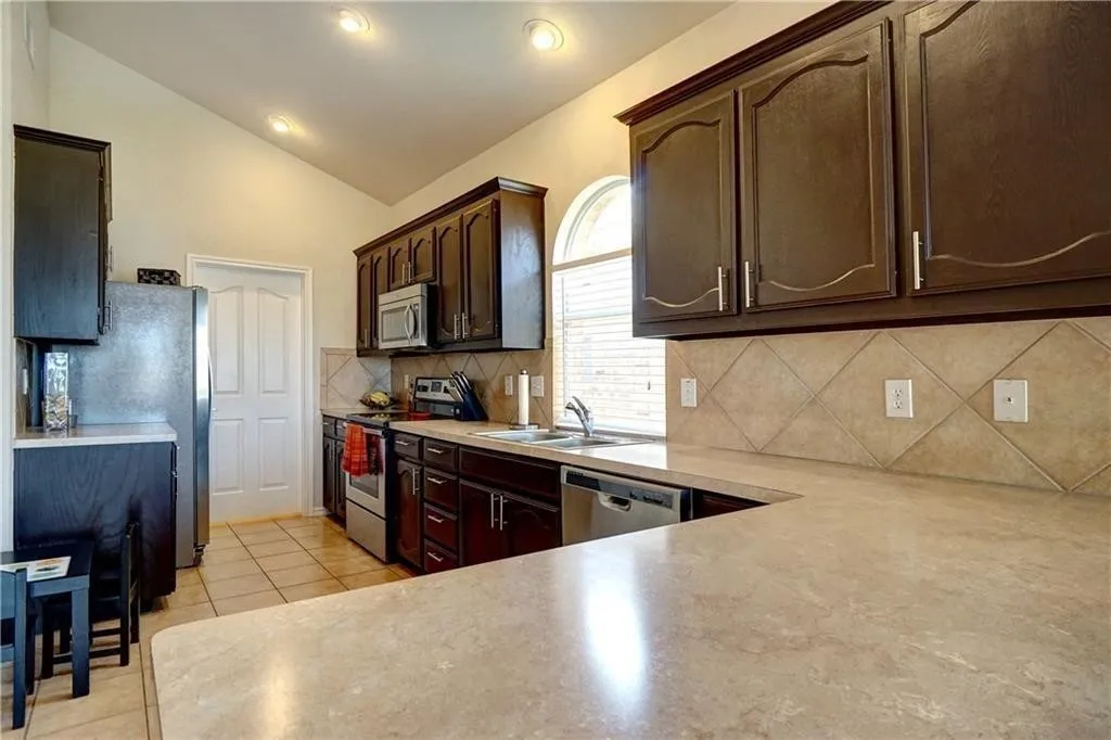 Single Family Residence For Rent in Tarrant County , 12833 Danville Drive, Fort Worth, Texas 76244, 4 Bedrooms, 2 Bathrooms, 2 Garage spaces, 1,673 Sqft, built in 2006, Price $2,200, mls#21272003, Real Estate Agent in Fort Worth, Homes For Rent in Tarrant county, Homes For Rent in Fort Worth, Realtor in Fort Worth Texas, Real Estate Brokerage Independent Realty Texas, Luminita Cordes Realtor
