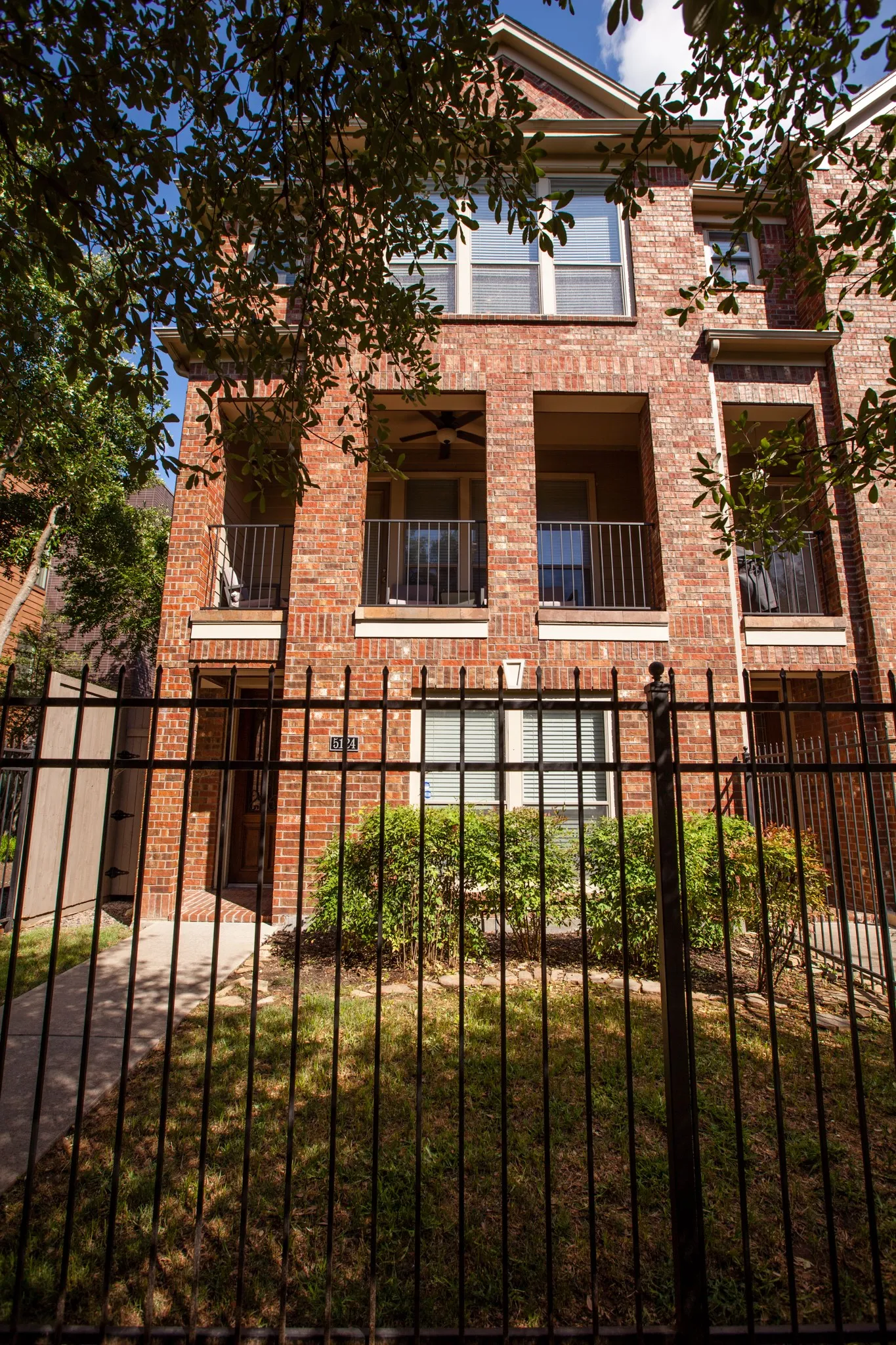 Townhouse For Rent