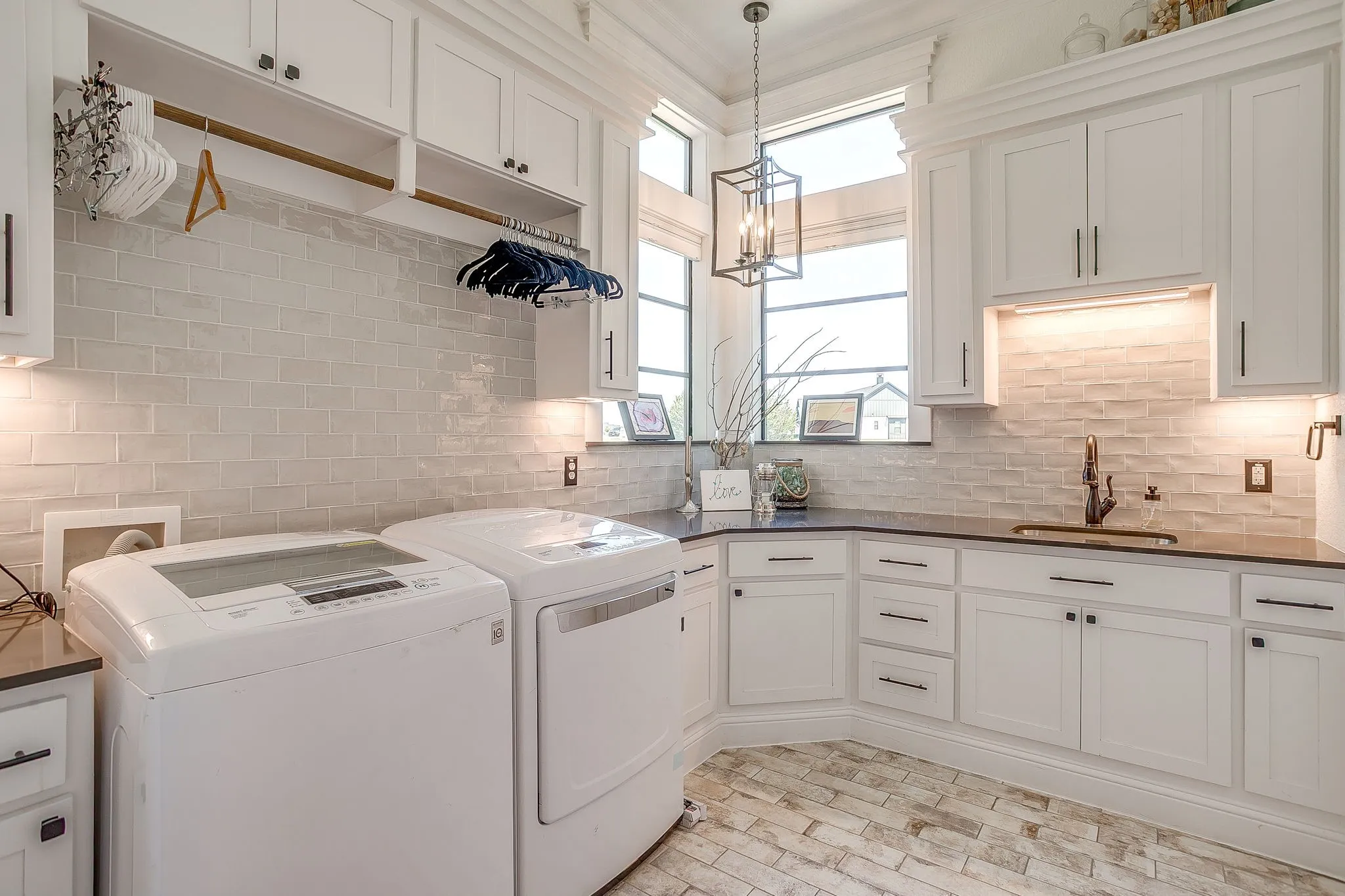 Single Family Residence For Sale in Johnson County , 6372 Rigel Road, Godley, Texas 76044, 4 Bedroom, 4 Bathroom, 3 Garage spaces, 3,482 Sqft, built in 2019, mls#21268075, Real Estate Agent in Godley, Homes For Sale in Johnson county, Homes For Sale in Godley, Realtor in Godley Texas, Real Estate Brokerage Independent Realty Texas, Luminita Cordes Realtor