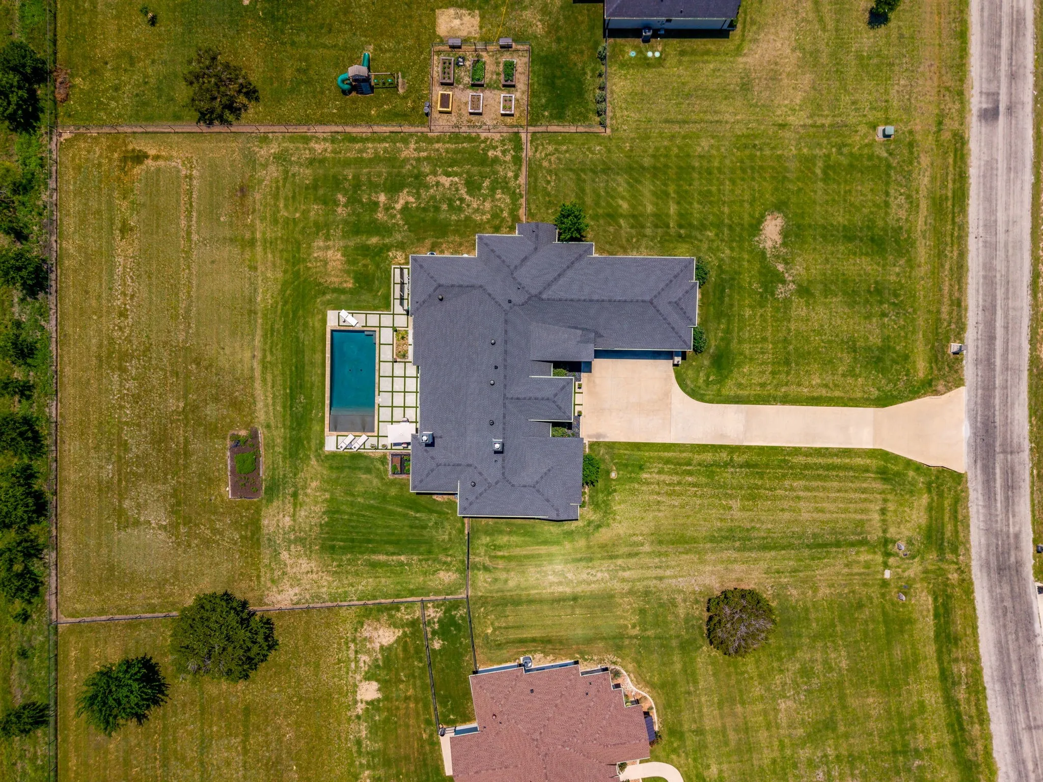 Single Family Residence For Sale in Johnson County , 6372 Rigel Road, Godley, Texas 76044, 4 Bedroom, 4 Bathroom, 3 Garage spaces, 3,482 Sqft, built in 2019, mls#21268075, Real Estate Agent in Godley, Homes For Sale in Johnson county, Homes For Sale in Godley, Realtor in Godley Texas, Real Estate Brokerage Independent Realty Texas, Luminita Cordes Realtor