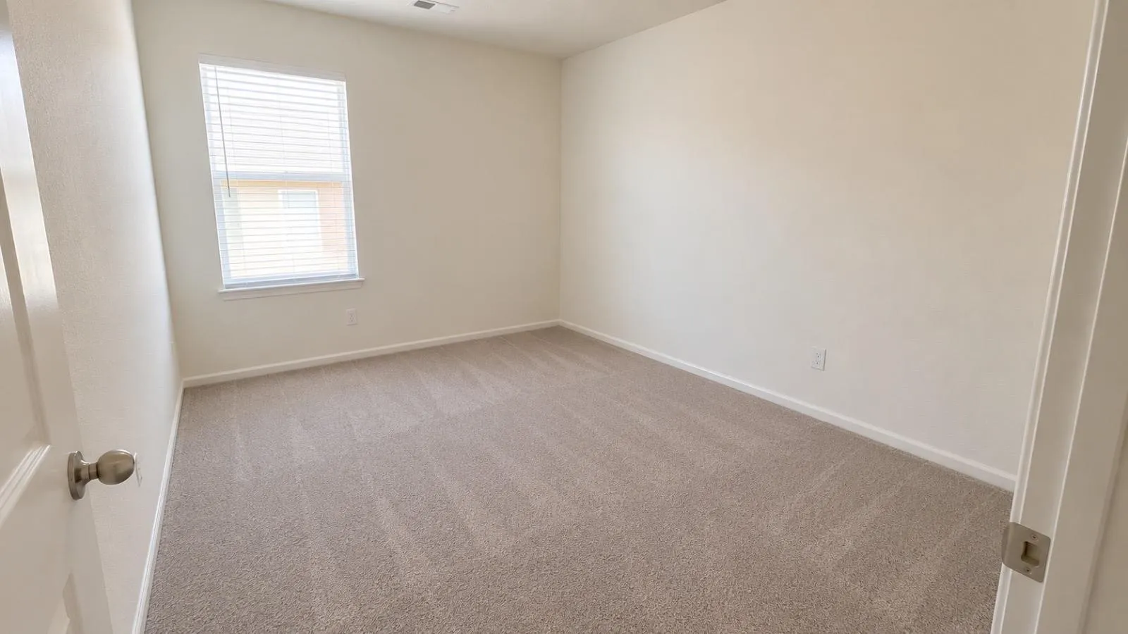 Single Family Residence For Rent in Kaufman County , 1874 Purtis Creek Drive, Forney, Texas 75126, 5 Bedrooms, 3 Bathrooms, 2 Garage spaces, 2,212 Sqft, built in 2024, Price $3,090, mls#21271987, Real Estate Agent in Forney, Homes For Rent in Kaufman county, Homes For Rent in Forney, Realtor in Forney Texas, Real Estate Brokerage Independent Realty Texas, Luminita Cordes Realtor
