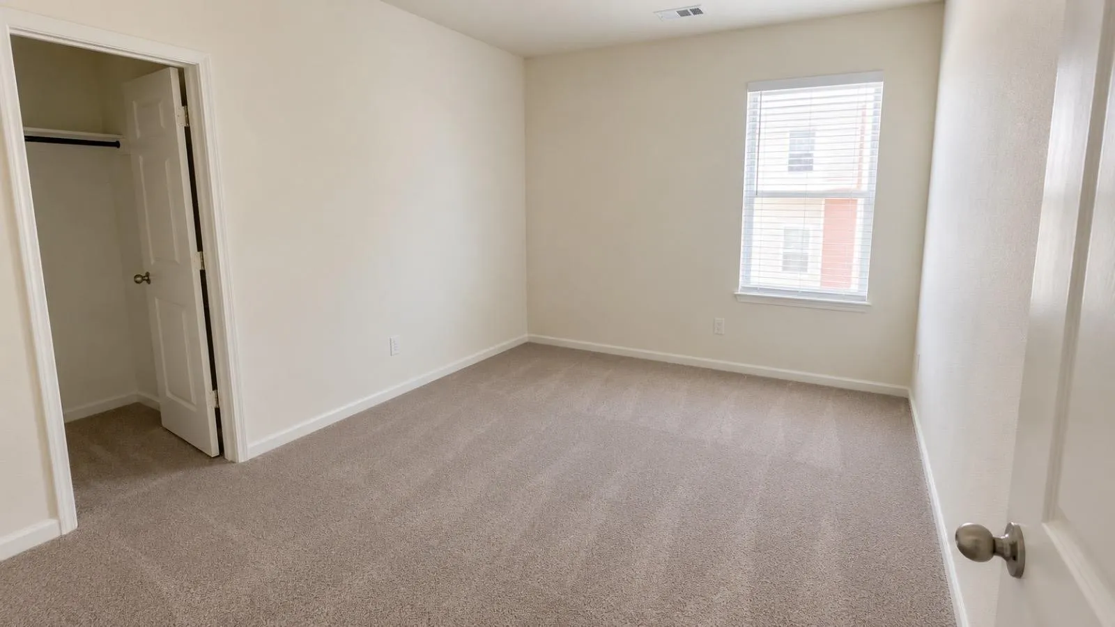 Single Family Residence For Rent in Kaufman County , 1874 Purtis Creek Drive, Forney, Texas 75126, 5 Bedrooms, 3 Bathrooms, 2 Garage spaces, 2,212 Sqft, built in 2024, Price $3,090, mls#21271987, Real Estate Agent in Forney, Homes For Rent in Kaufman county, Homes For Rent in Forney, Realtor in Forney Texas, Real Estate Brokerage Independent Realty Texas, Luminita Cordes Realtor