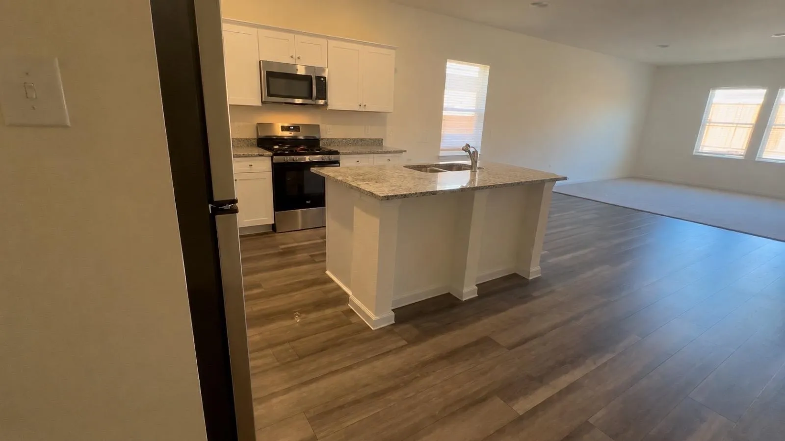 Single Family Residence For Rent in Kaufman County , 1874 Purtis Creek Drive, Forney, Texas 75126, 5 Bedrooms, 3 Bathrooms, 2 Garage spaces, 2,212 Sqft, built in 2024, Price $3,090, mls#21271987, Real Estate Agent in Forney, Homes For Rent in Kaufman county, Homes For Rent in Forney, Realtor in Forney Texas, Real Estate Brokerage Independent Realty Texas, Luminita Cordes Realtor