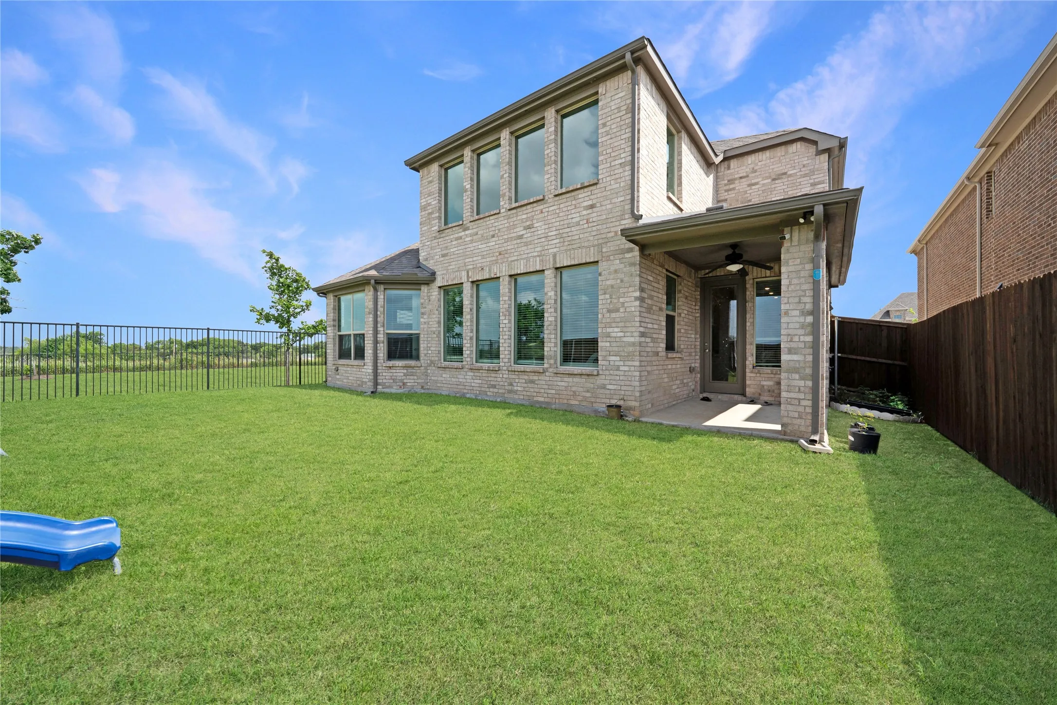 Single Family Residence For Sale in Denton County , 2104 Covey Court, Little Elm, Texas 75068, 4 Bedroom, 4 Bathroom, 2 Garage spaces, 3,496 Sqft, built in 2022, mls#21269190, Real Estate Agent in Little Elm, Homes For Sale in Denton county, Homes For Sale in Little Elm, Realtor in Little Elm Texas, Real Estate Brokerage Independent Realty Texas, Luminita Cordes Realtor