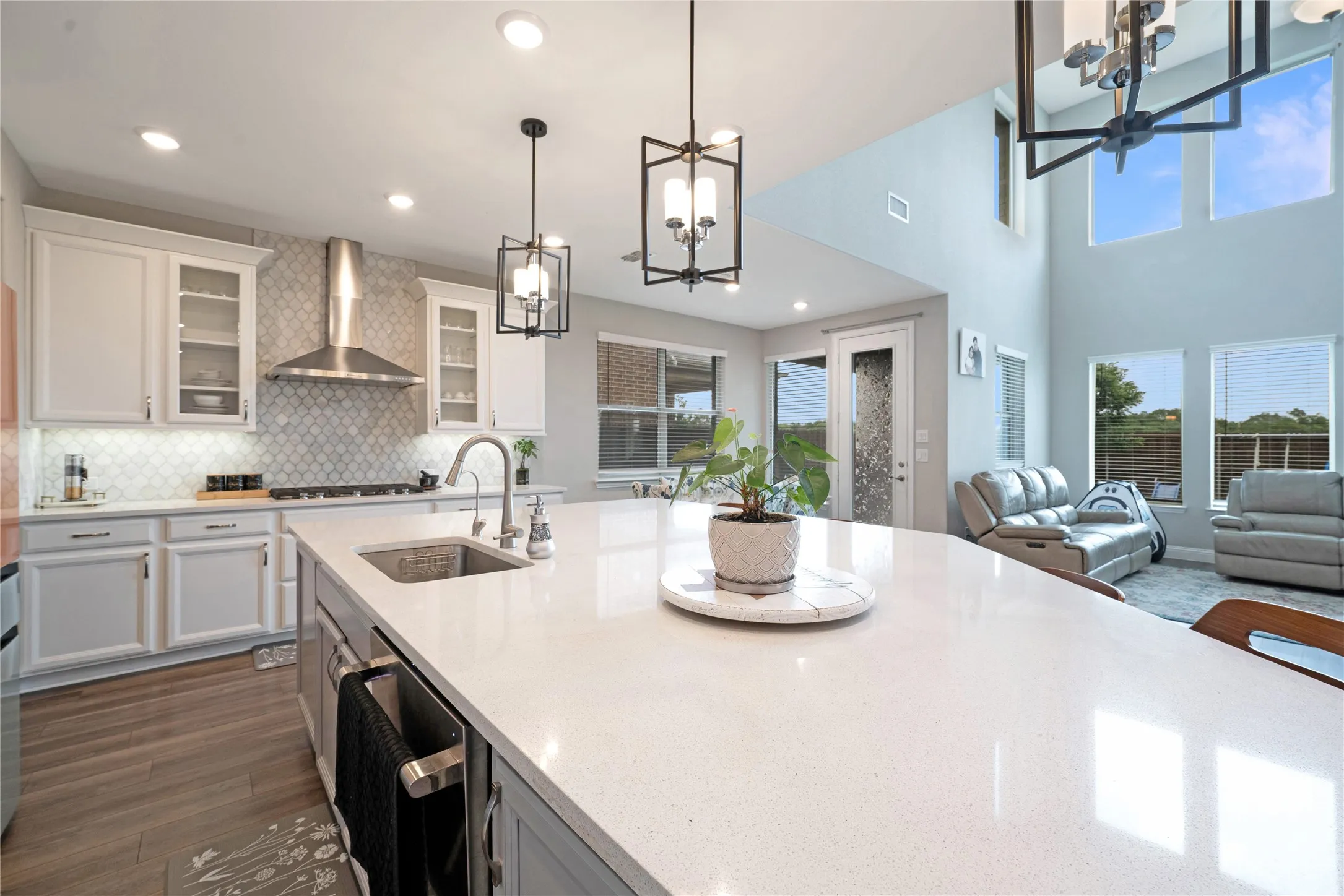 Single Family Residence For Sale in Denton County , 2104 Covey Court, Little Elm, Texas 75068, 4 Bedroom, 4 Bathroom, 2 Garage spaces, 3,496 Sqft, built in 2022, mls#21269190, Real Estate Agent in Little Elm, Homes For Sale in Denton county, Homes For Sale in Little Elm, Realtor in Little Elm Texas, Real Estate Brokerage Independent Realty Texas, Luminita Cordes Realtor
