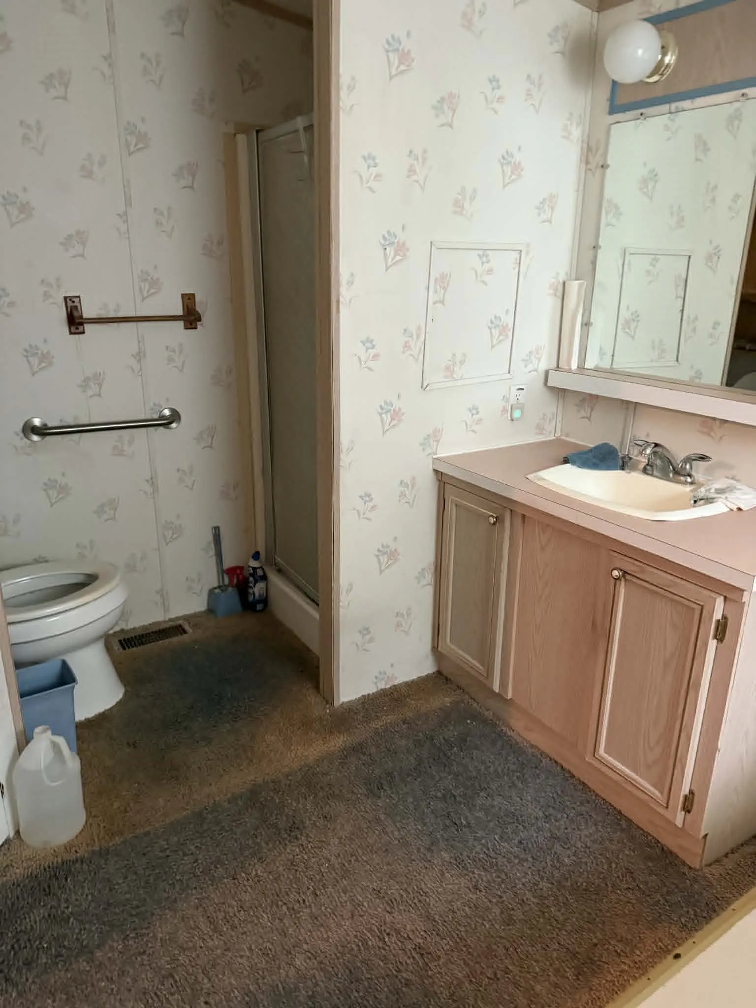 Mobile Home For Sale in Henderson County , 220 Hollyglen Street, Gun Barrel City, Texas 75156, 3 Bedroom, 2 Bathroom, 2 Garage spaces, 1,632 Sqft, built in 1980, mls#21271764, Real Estate Agent in Gun Barrel City, Homes For Sale in Henderson county, Homes For Sale in Gun Barrel City, Realtor in Gun Barrel City Texas, Real Estate Brokerage Independent Realty Texas, Luminita Cordes Realtor