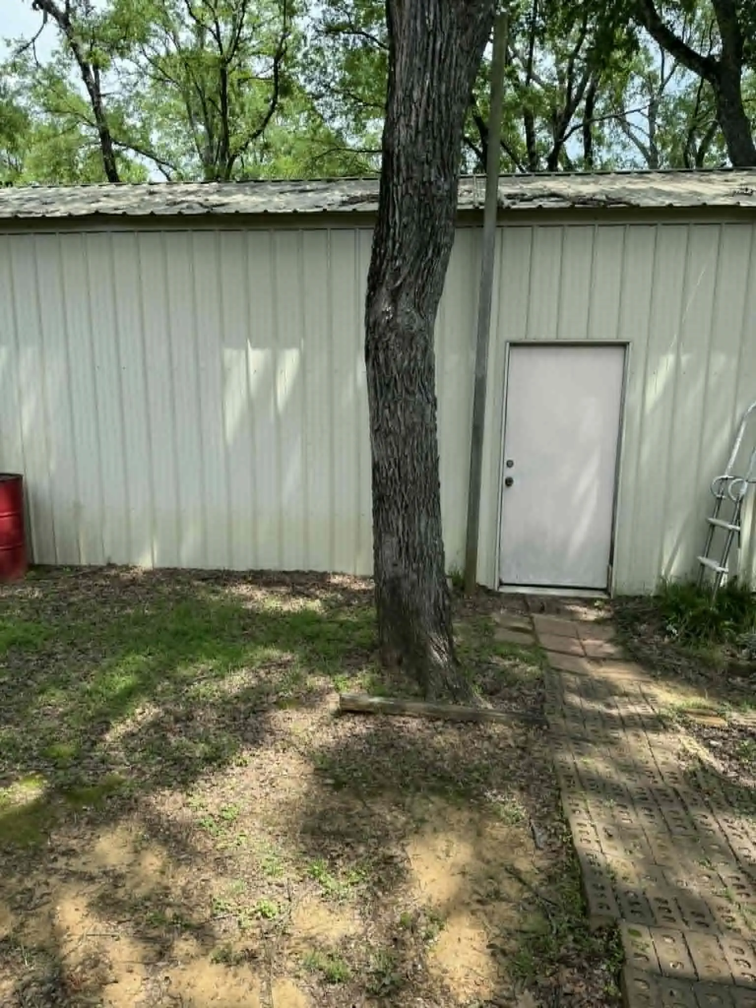 Mobile Home For Sale in Henderson County , 220 Hollyglen Street, Gun Barrel City, Texas 75156, 3 Bedroom, 2 Bathroom, 2 Garage spaces, 1,632 Sqft, built in 1980, mls#21271764, Real Estate Agent in Gun Barrel City, Homes For Sale in Henderson county, Homes For Sale in Gun Barrel City, Realtor in Gun Barrel City Texas, Real Estate Brokerage Independent Realty Texas, Luminita Cordes Realtor