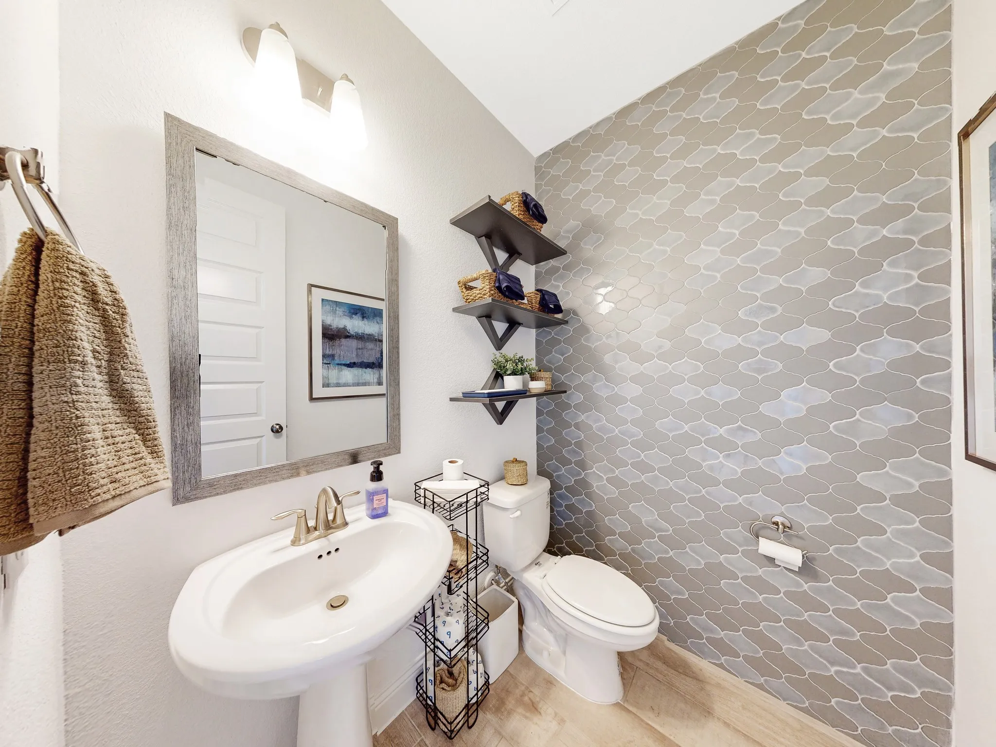 Single Family Residence For Sale in Collin County , 1401 Snapdragon Court, Celina, Texas 75078, 4 Bedroom, 5 Bathroom, 3 Garage spaces, 3,686 Sqft, built in 2020, mls#21272072, Real Estate Agent in Celina, Homes For Sale in Collin county, Homes For Sale in Celina, Realtor in Celina Texas, Real Estate Brokerage Independent Realty Texas, Luminita Cordes Realtor