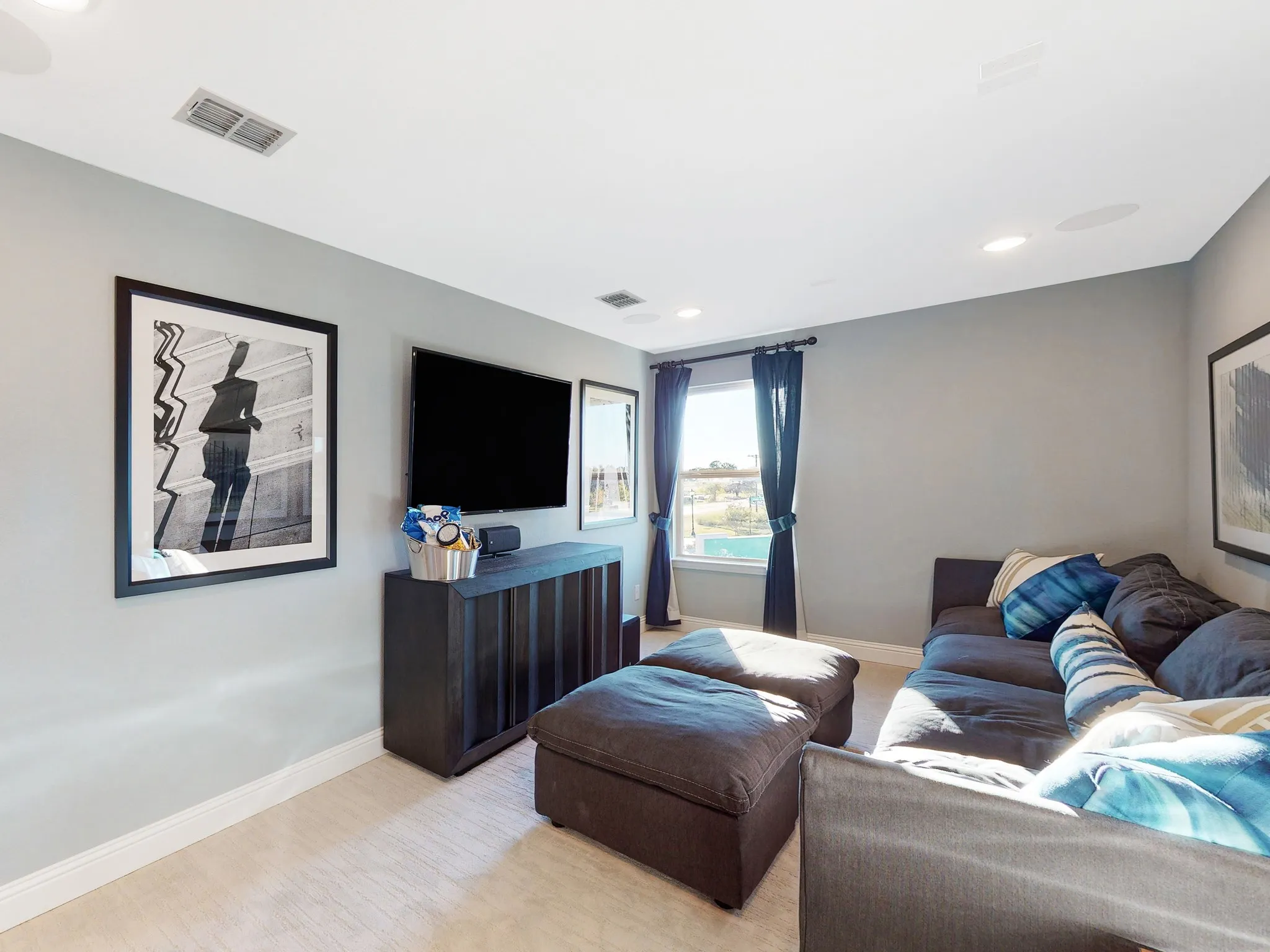 Single Family Residence For Sale in Collin County , 1401 Snapdragon Court, Celina, Texas 75078, 4 Bedroom, 5 Bathroom, 3 Garage spaces, 3,686 Sqft, built in 2020, mls#21272072, Real Estate Agent in Celina, Homes For Sale in Collin county, Homes For Sale in Celina, Realtor in Celina Texas, Real Estate Brokerage Independent Realty Texas, Luminita Cordes Realtor