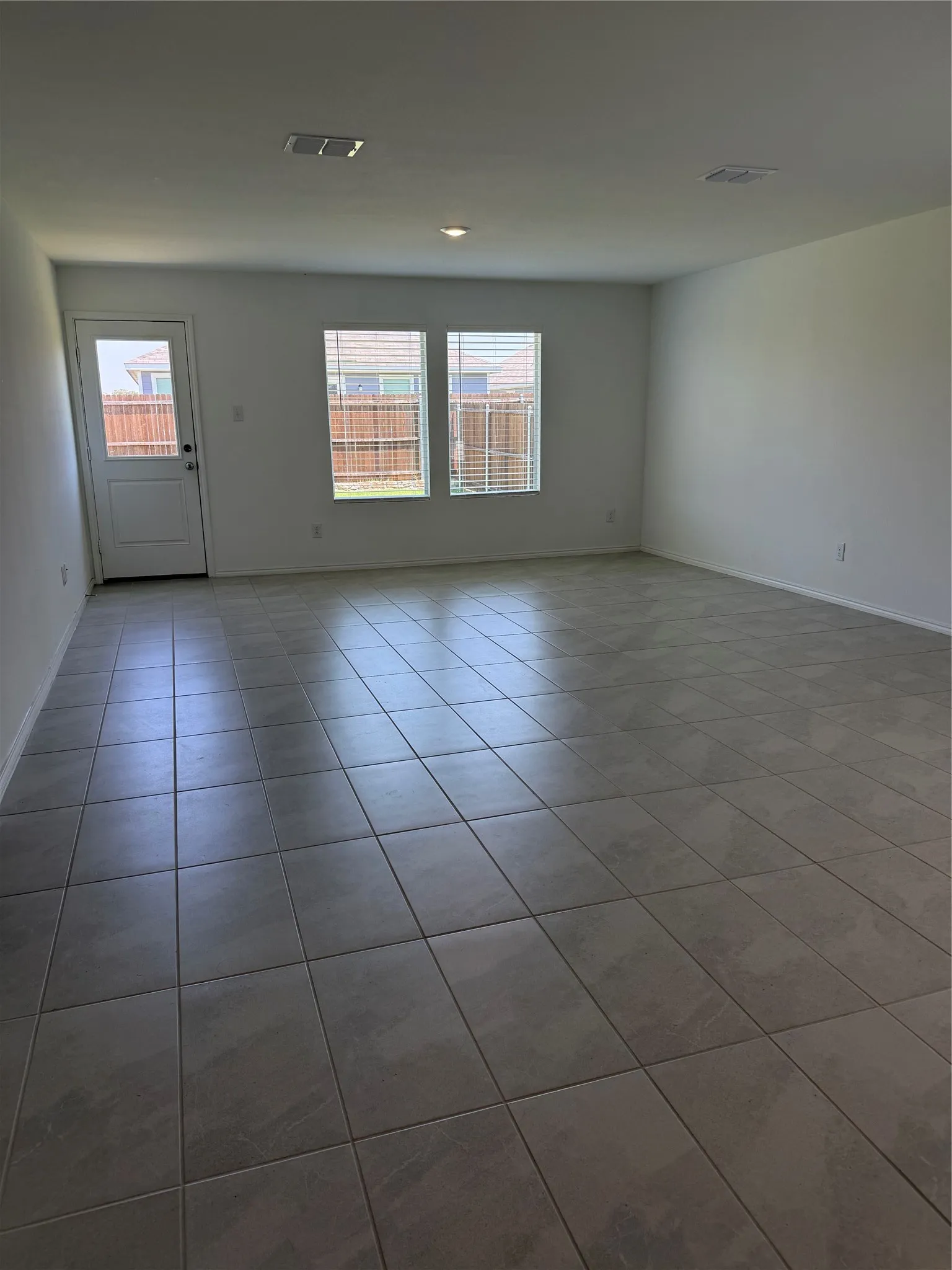 Single Family Residence For Rent in Collin County , 7728 Skier Drive, Mc Kinney, Texas 75071, 3 Bedroom, 2 Bathroom, 2 Garage spaces, 1,505 Sqft, built in 2024, mls#21267954, Real Estate Agent in Mc Kinney, Homes For Rent in Collin county, Homes For Rent in Mc Kinney, Realtor in Mc Kinney Texas, Real Estate Brokerage Independent Realty Texas, Luminita Cordes Realtor