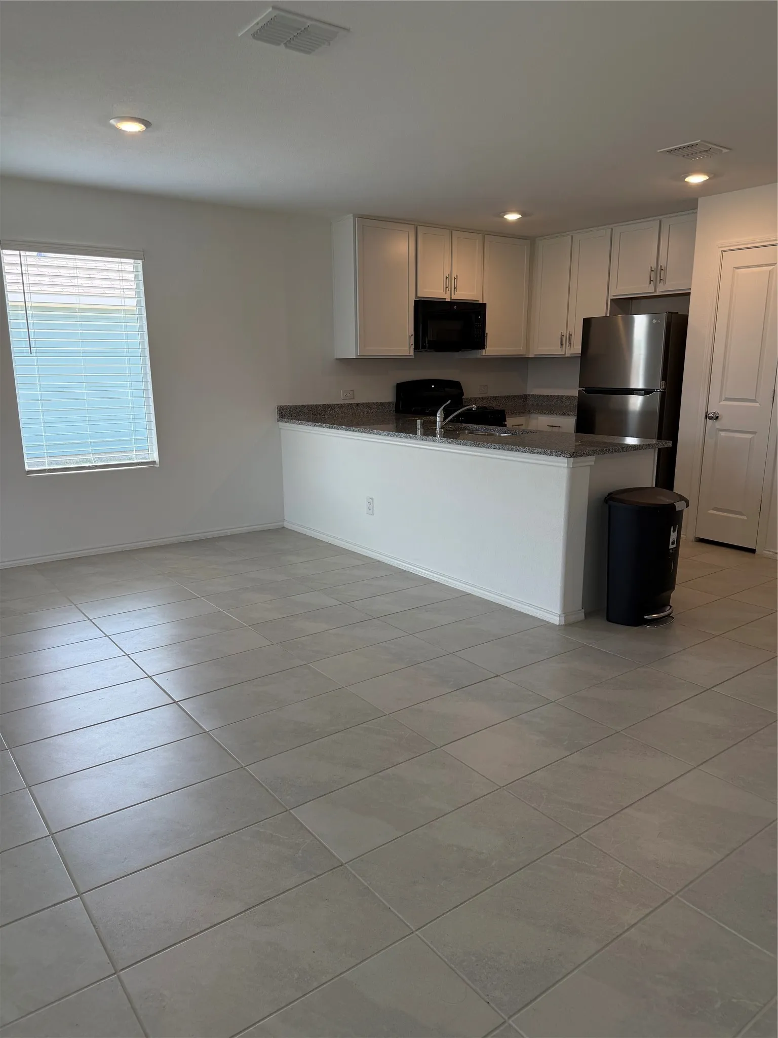 Single Family Residence For Rent in Collin County , 7728 Skier Drive, Mc Kinney, Texas 75071, 3 Bedroom, 2 Bathroom, 2 Garage spaces, 1,505 Sqft, built in 2024, mls#21267954, Real Estate Agent in Mc Kinney, Homes For Rent in Collin county, Homes For Rent in Mc Kinney, Realtor in Mc Kinney Texas, Real Estate Brokerage Independent Realty Texas, Luminita Cordes Realtor