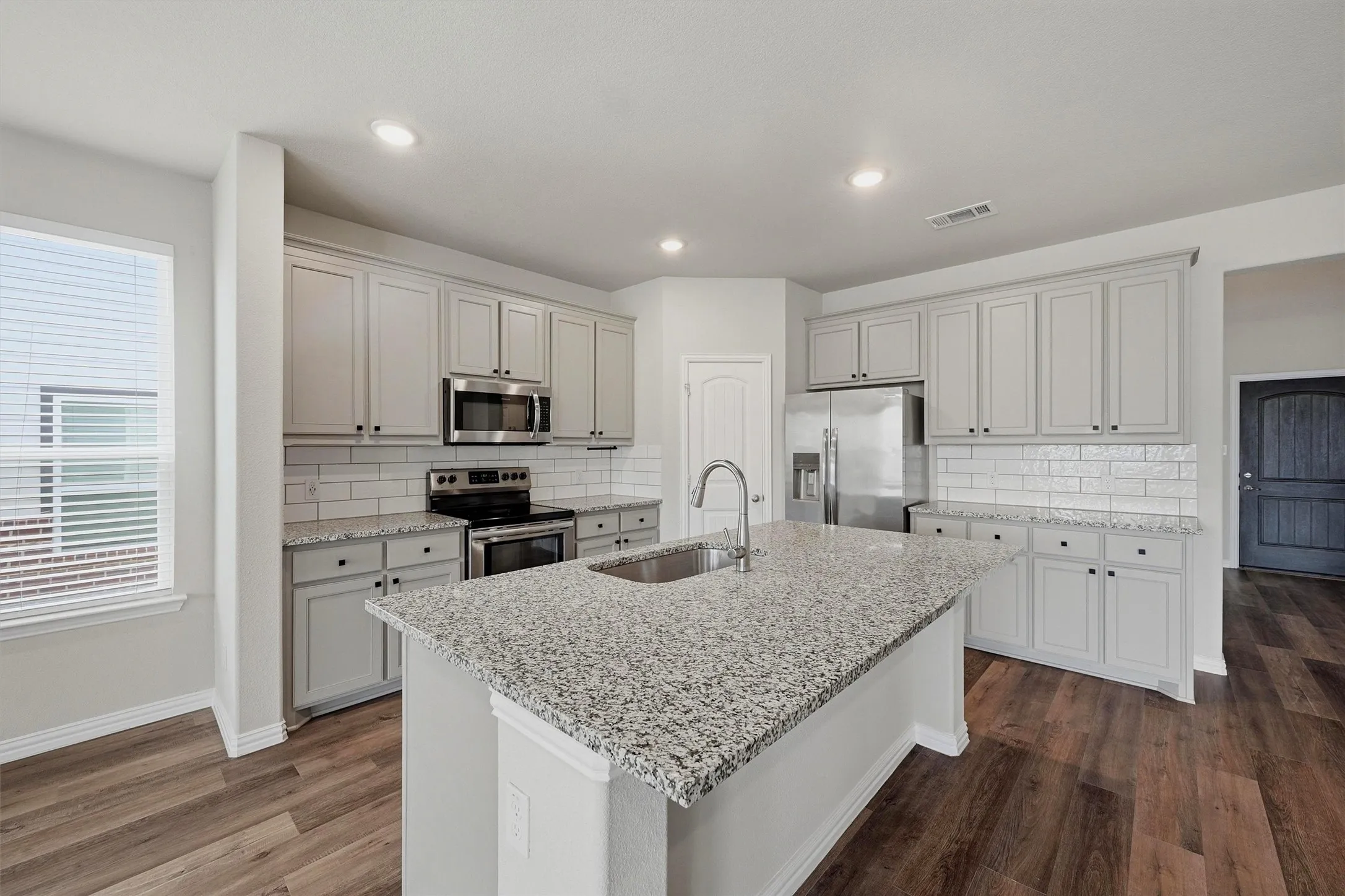 Single Family Residence For Sale in Grayson County , 705 Ray Street, Sherman, Texas 75090, 4 Bedroom, 3 Bathroom, 2 Garage spaces, 2,593 Sqft, built in 2022, mls#21271982, Real Estate Agent in Sherman, Homes For Sale in Grayson county, Homes For Sale in Sherman, Realtor in Sherman Texas, Real Estate Brokerage Independent Realty Texas, Luminita Cordes Realtor