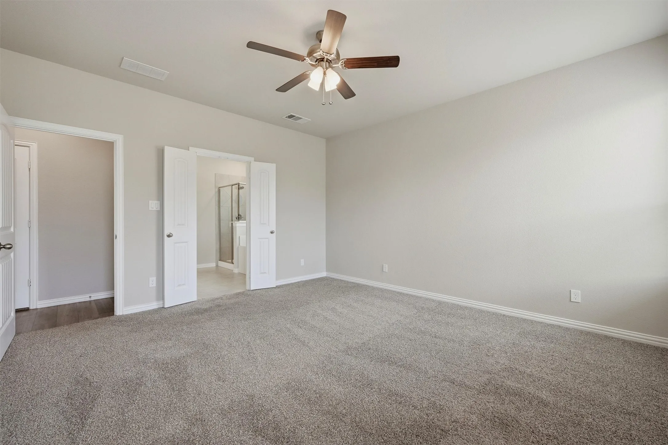 Single Family Residence For Sale in Grayson County , 705 Ray Street, Sherman, Texas 75090, 4 Bedroom, 3 Bathroom, 2 Garage spaces, 2,593 Sqft, built in 2022, mls#21271982, Real Estate Agent in Sherman, Homes For Sale in Grayson county, Homes For Sale in Sherman, Realtor in Sherman Texas, Real Estate Brokerage Independent Realty Texas, Luminita Cordes Realtor