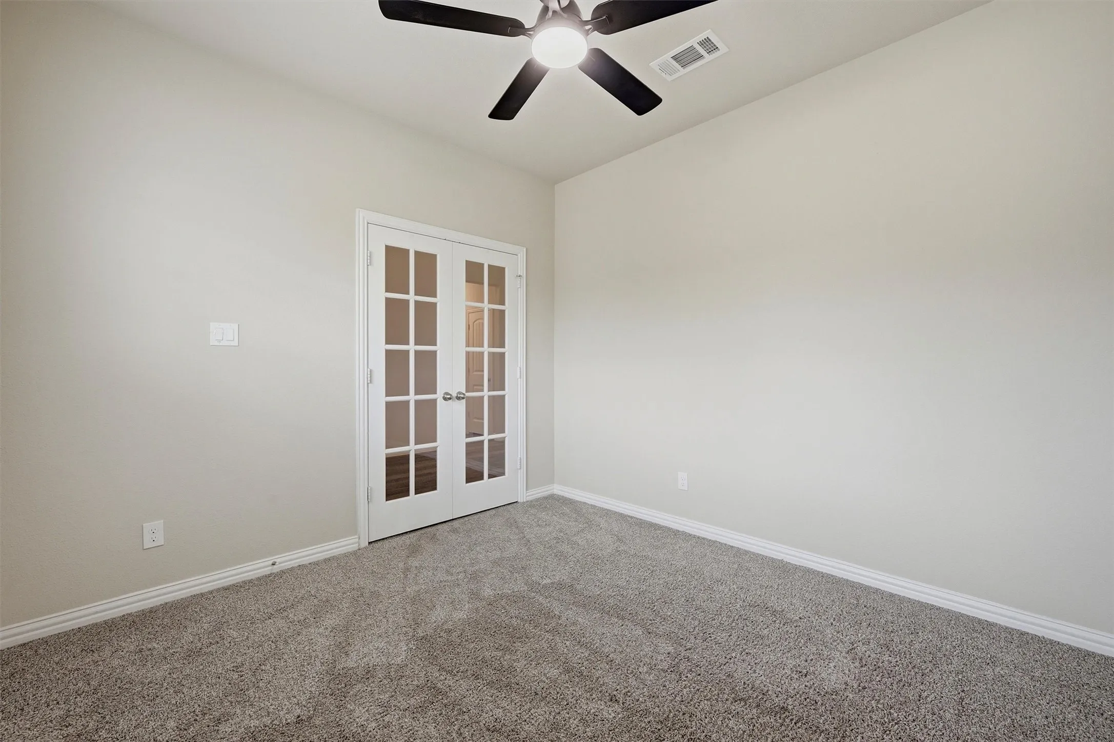 Single Family Residence For Sale in Grayson County , 705 Ray Street, Sherman, Texas 75090, 4 Bedroom, 3 Bathroom, 2 Garage spaces, 2,593 Sqft, built in 2022, mls#21271982, Real Estate Agent in Sherman, Homes For Sale in Grayson county, Homes For Sale in Sherman, Realtor in Sherman Texas, Real Estate Brokerage Independent Realty Texas, Luminita Cordes Realtor