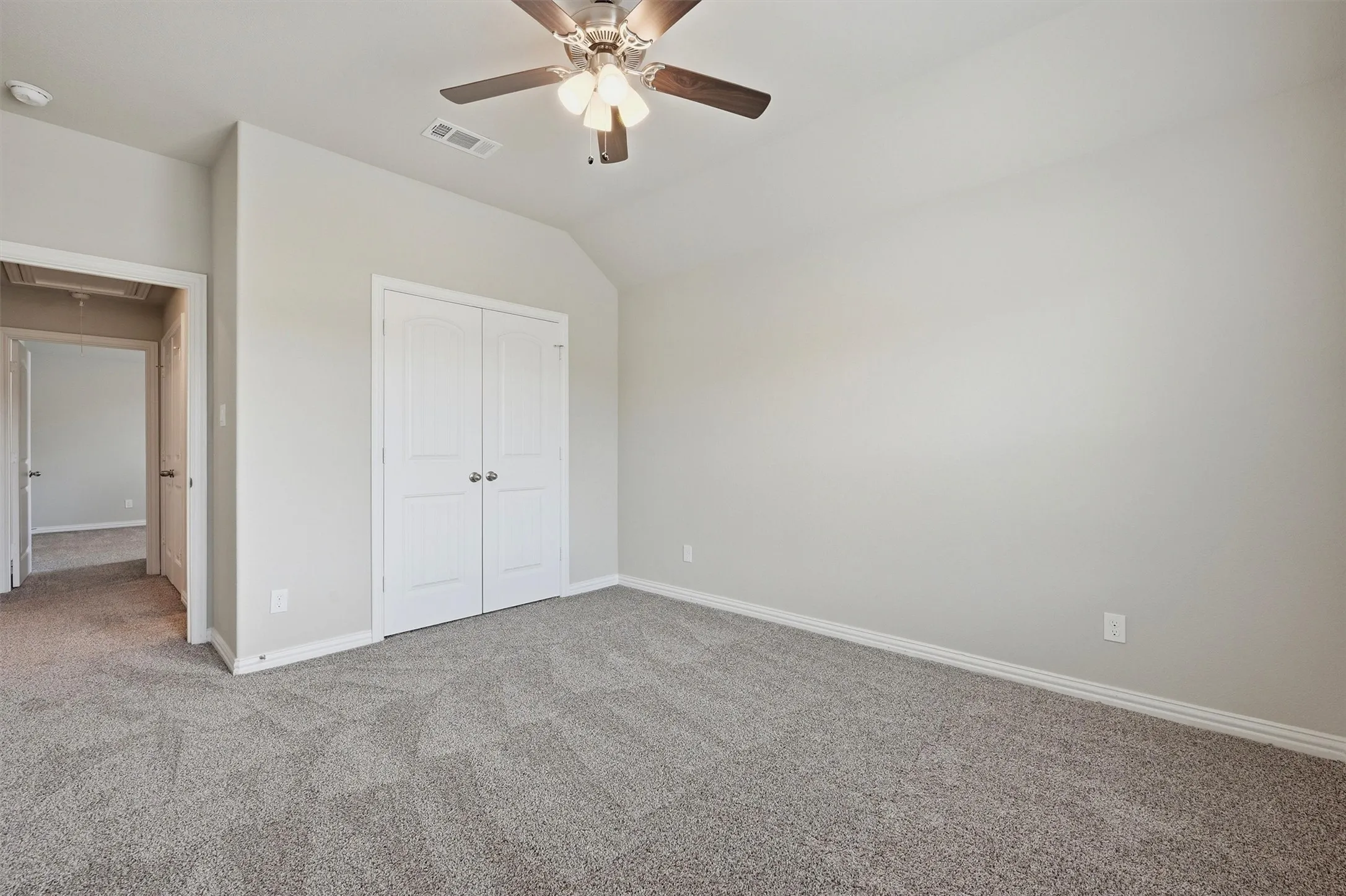 Single Family Residence For Sale in Grayson County , 705 Ray Street, Sherman, Texas 75090, 4 Bedroom, 3 Bathroom, 2 Garage spaces, 2,593 Sqft, built in 2022, mls#21271982, Real Estate Agent in Sherman, Homes For Sale in Grayson county, Homes For Sale in Sherman, Realtor in Sherman Texas, Real Estate Brokerage Independent Realty Texas, Luminita Cordes Realtor