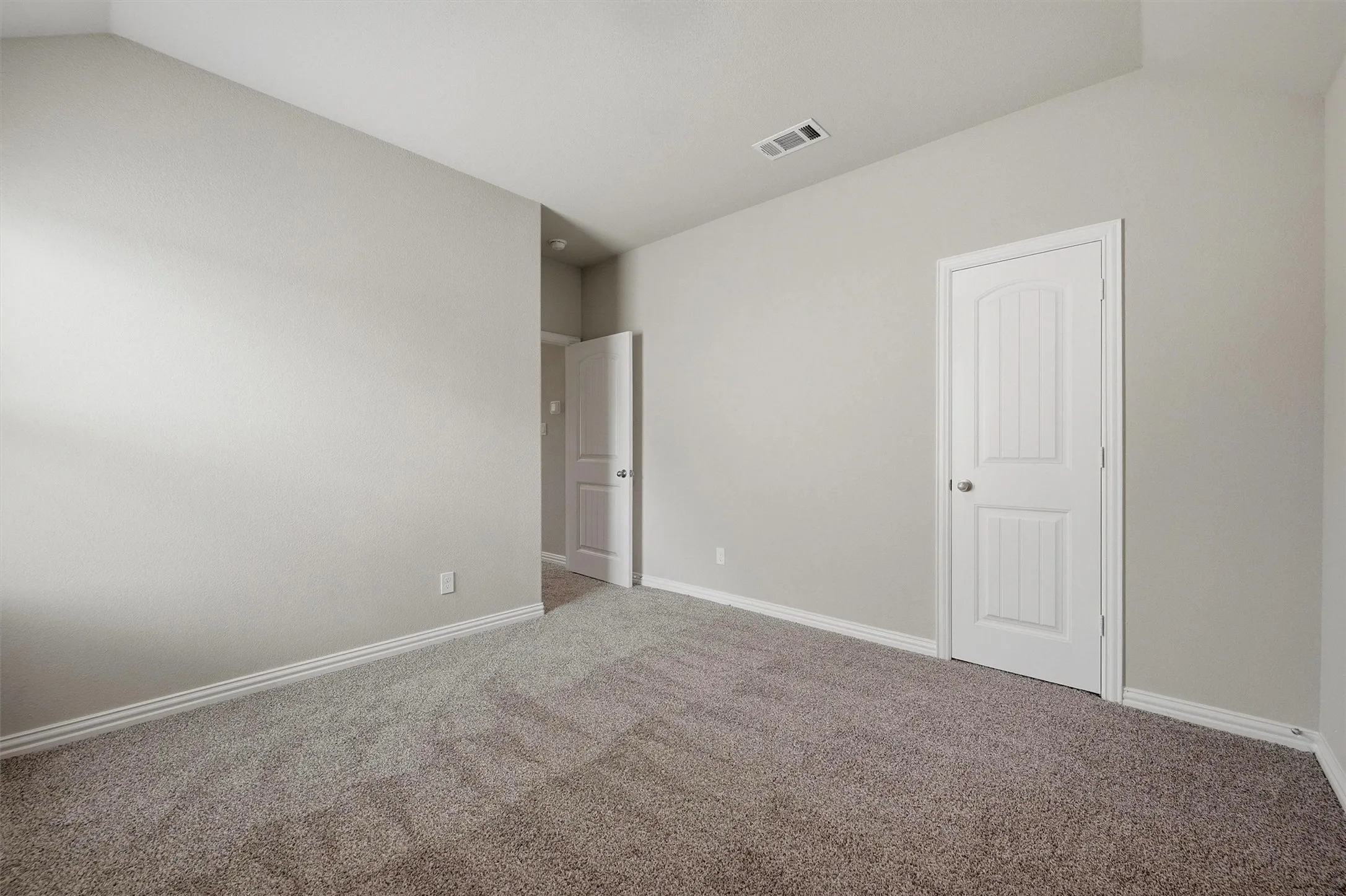 Single Family Residence For Sale in Grayson County , 705 Ray Street, Sherman, Texas 75090, 4 Bedroom, 3 Bathroom, 2 Garage spaces, 2,593 Sqft, built in 2022, mls#21271982, Real Estate Agent in Sherman, Homes For Sale in Grayson county, Homes For Sale in Sherman, Realtor in Sherman Texas, Real Estate Brokerage Independent Realty Texas, Luminita Cordes Realtor