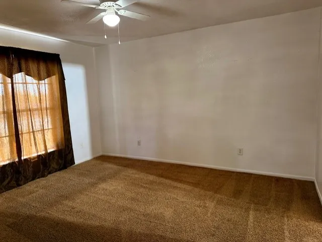 Single Family Residence For Sale in Bell County , 617 Deloris Drive, Killeen, Texas 76542, 4 Bedroom, 2 Bathroom, 2 Garage spaces, 1,450 Sqft, built in 1997, mls#21272098, Real Estate Agent in Killeen, Homes For Sale in Bell county, Homes For Sale in Killeen, Realtor in Killeen Texas, Real Estate Brokerage Independent Realty Texas, Luminita Cordes Realtor