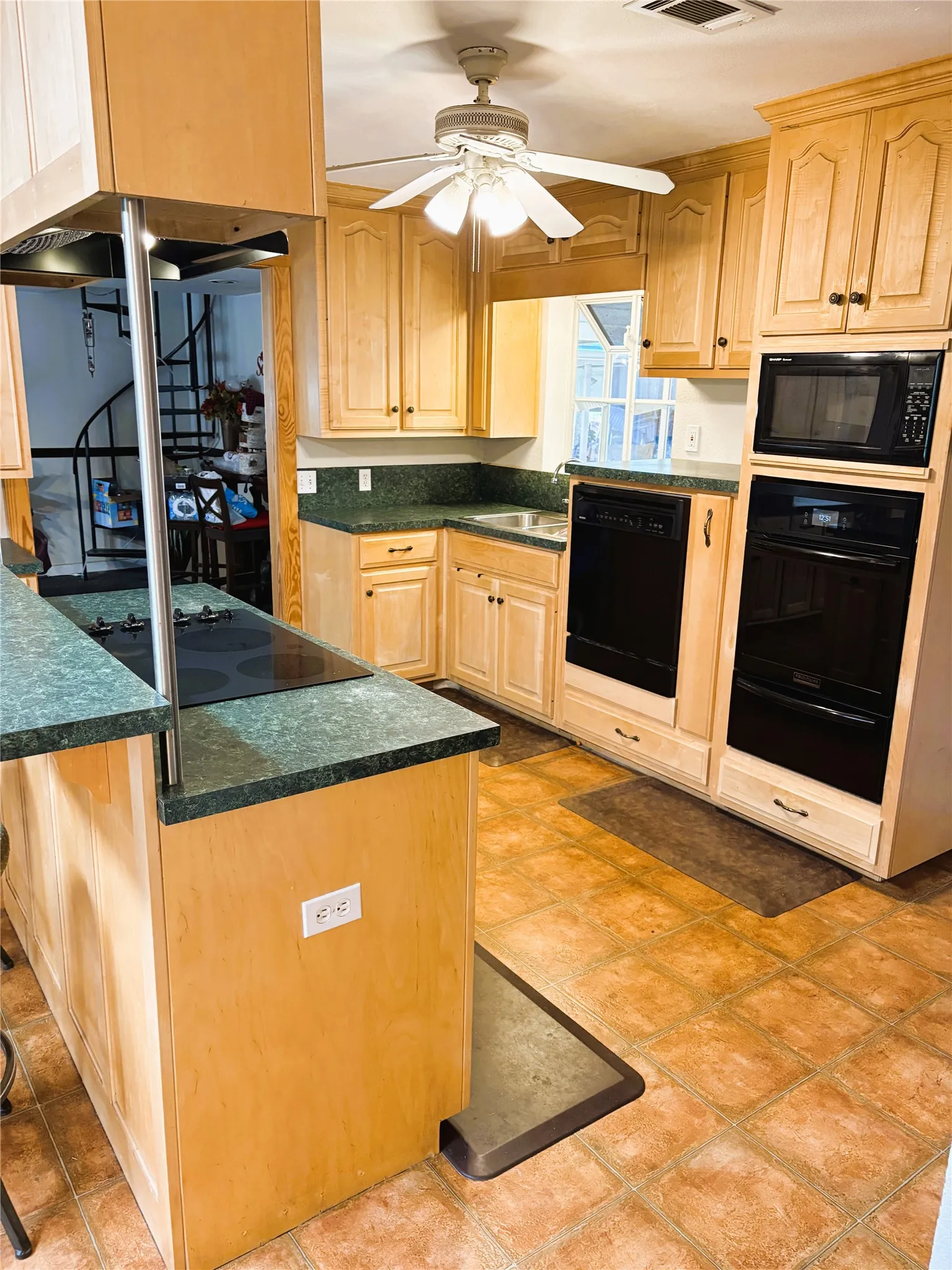 Single Family Residence For Sale in Bosque County , 270 County Road 1745, Clifton, Texas 76634, 2 Bedroom, 5 Bathroom, 2 Garage spaces, 1,852 Sqft, built in 1968, mls#21271935, Real Estate Agent in Clifton, Homes For Sale in Bosque county, Homes For Sale in Clifton, Realtor in Clifton Texas, Real Estate Brokerage Independent Realty Texas, Luminita Cordes Realtor