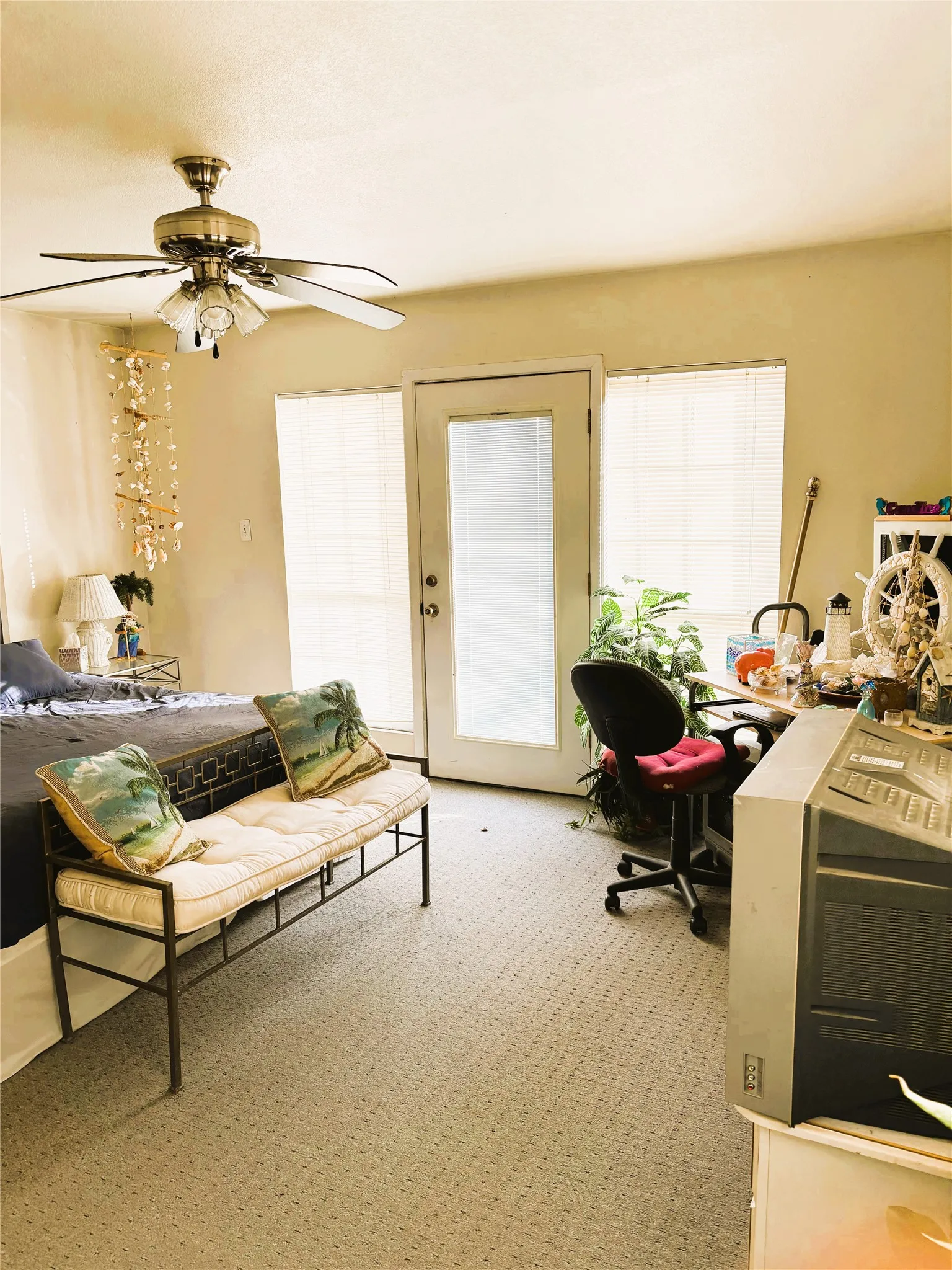 Single Family Residence For Sale in Bosque County , 270 County Road 1745, Clifton, Texas 76634, 2 Bedroom, 5 Bathroom, 2 Garage spaces, 1,852 Sqft, built in 1968, mls#21271935, Real Estate Agent in Clifton, Homes For Sale in Bosque county, Homes For Sale in Clifton, Realtor in Clifton Texas, Real Estate Brokerage Independent Realty Texas, Luminita Cordes Realtor