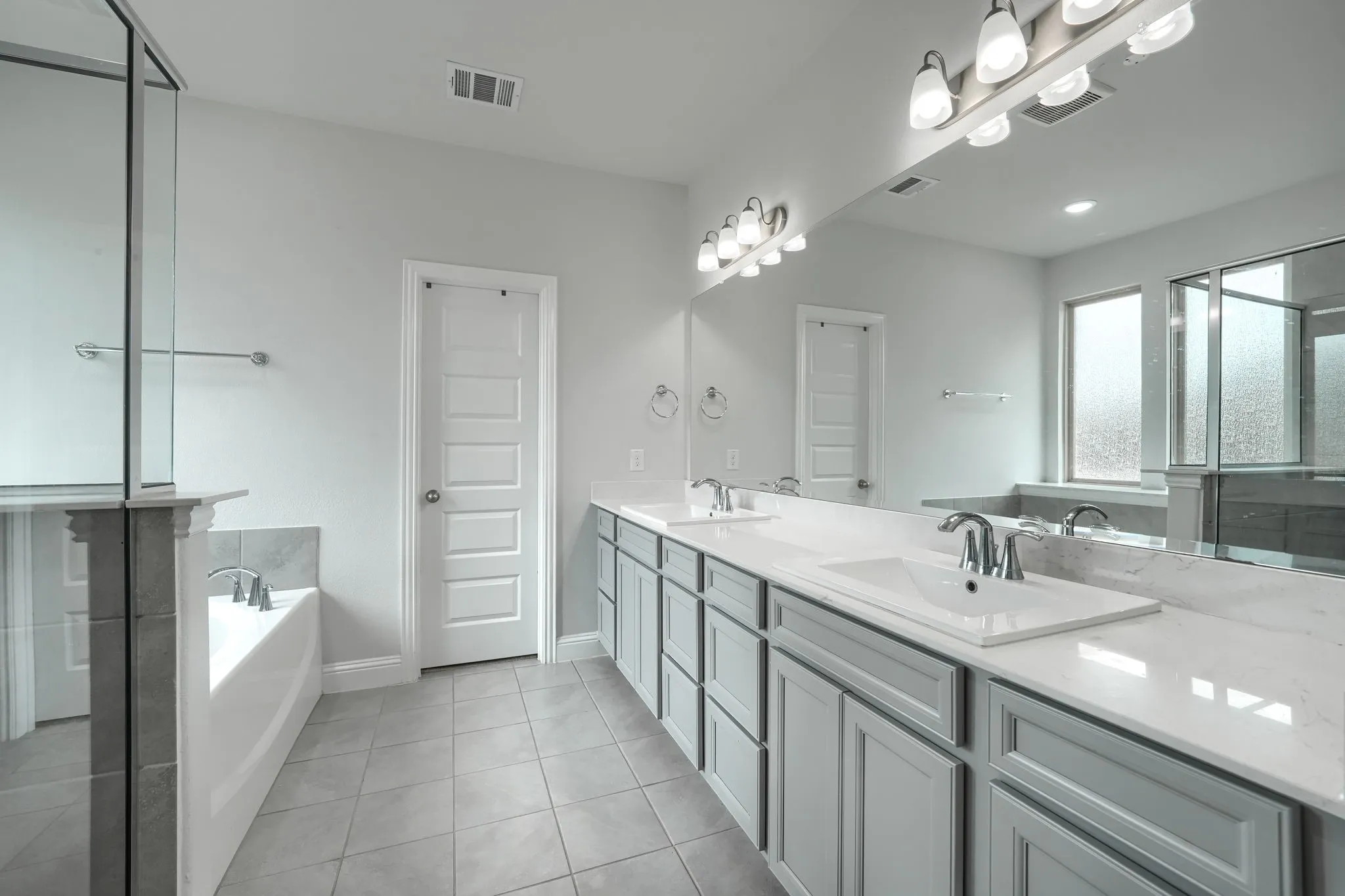 Single Family Residence For Sale in Denton County , 6226 Hightower Street, Celina, Texas 76227, 5 Bedroom, 4 Bathroom, 2 Garage spaces, 3,213 Sqft, built in 2020, mls#21272135, Real Estate Agent in Celina, Homes For Sale in Denton county, Homes For Sale in Celina, Realtor in Celina Texas, Real Estate Brokerage Independent Realty Texas, Luminita Cordes Realtor