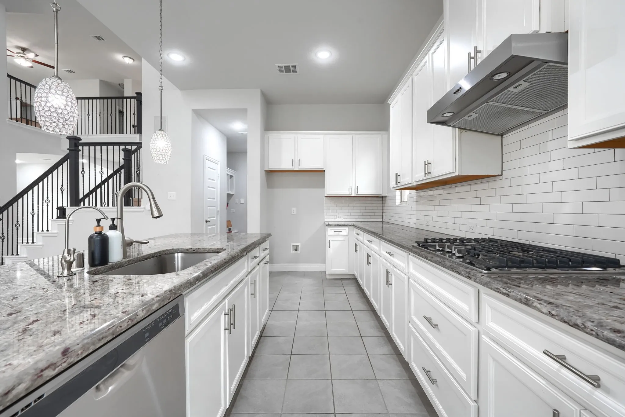 Single Family Residence For Sale in Denton County , 6226 Hightower Street, Celina, Texas 76227, 5 Bedroom, 4 Bathroom, 2 Garage spaces, 3,213 Sqft, built in 2020, mls#21272135, Real Estate Agent in Celina, Homes For Sale in Denton county, Homes For Sale in Celina, Realtor in Celina Texas, Real Estate Brokerage Independent Realty Texas, Luminita Cordes Realtor