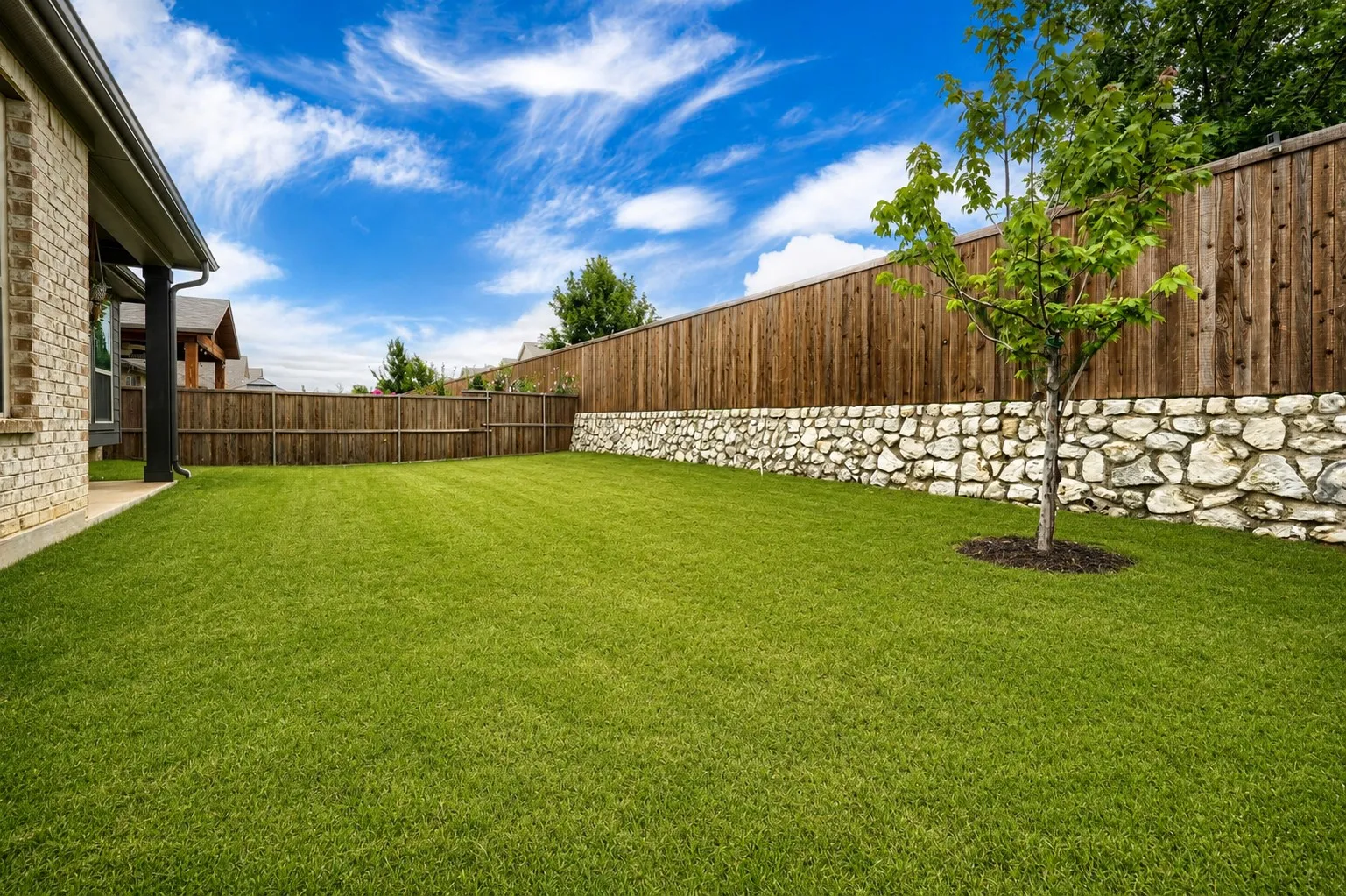 Single Family Residence For Sale in Denton County , 6226 Hightower Street, Celina, Texas 76227, 5 Bedroom, 4 Bathroom, 2 Garage spaces, 3,213 Sqft, built in 2020, mls#21272135, Real Estate Agent in Celina, Homes For Sale in Denton county, Homes For Sale in Celina, Realtor in Celina Texas, Real Estate Brokerage Independent Realty Texas, Luminita Cordes Realtor