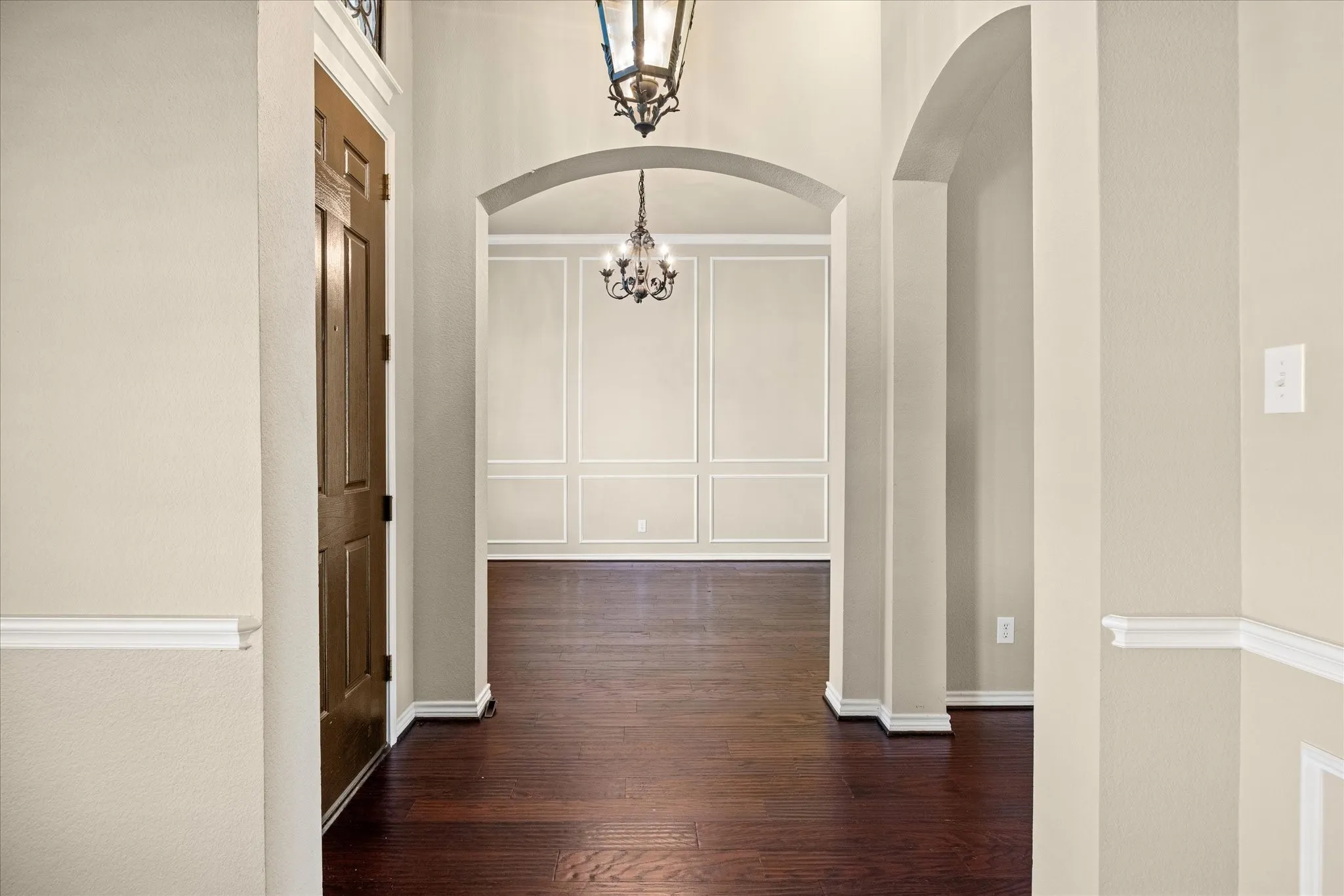 Single Family Residence For Rent in Tarrant County , 12245 Fairway Meadows Drive, Fort Worth, Texas 76179, 4 Bedroom, 3 Bathroom, 2 Garage spaces, 2,428 Sqft, built in 2005, mls#21272134, Real Estate Agent in Fort Worth, Homes For Rent in Tarrant county, Homes For Rent in Fort Worth, Realtor in Fort Worth Texas, Real Estate Brokerage Independent Realty Texas, Luminita Cordes Realtor