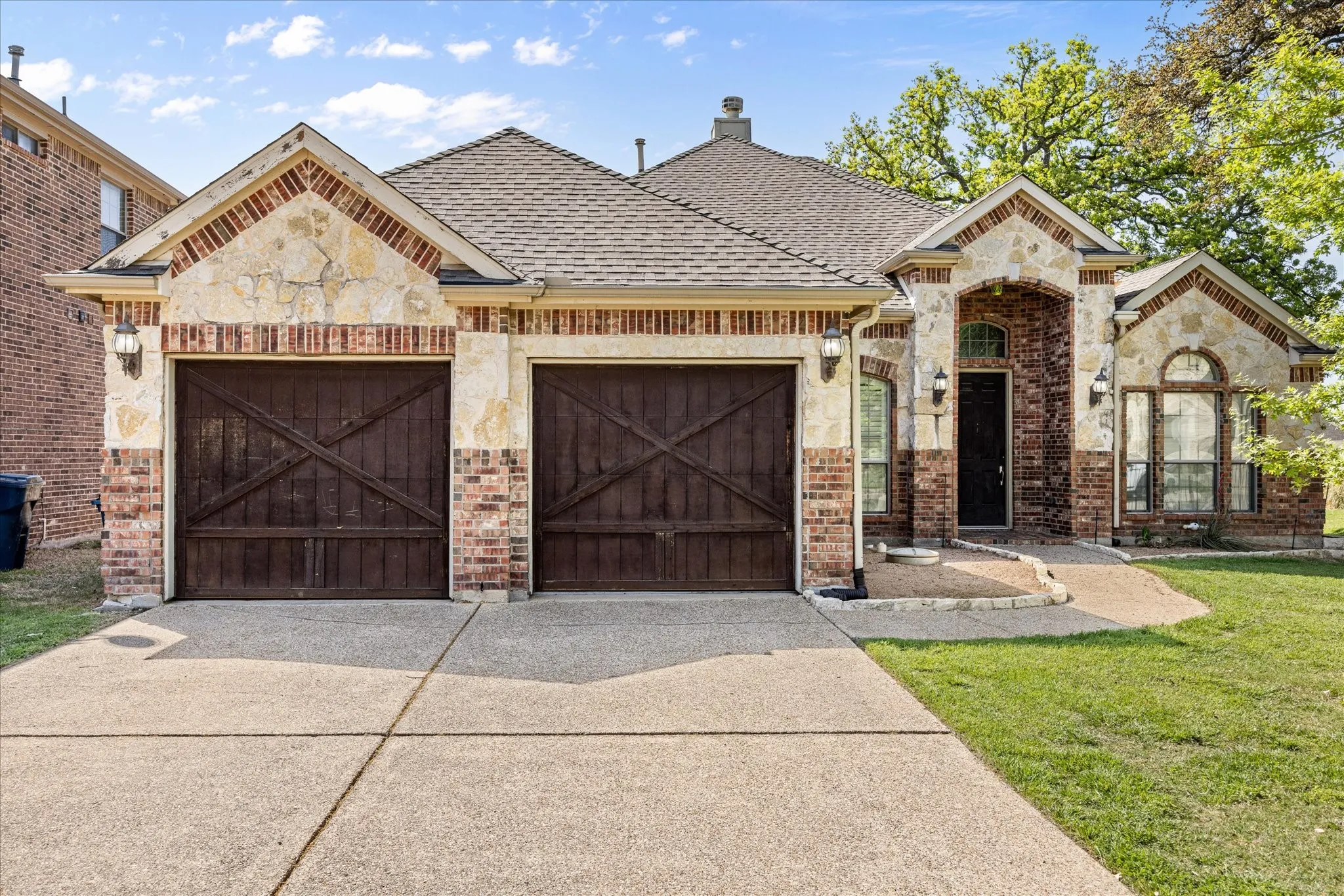 Single Family Residence For Rent in Tarrant County , 12245 Fairway Meadows Drive, Fort Worth, Texas 76179, 4 Bedroom, 3 Bathroom, 2 Garage spaces, 2,428 Sqft, built in 2005, mls#21272134, Real Estate Agent in Fort Worth, Homes For Rent in Tarrant county, Homes For Rent in Fort Worth, Realtor in Fort Worth Texas, Real Estate Brokerage Independent Realty Texas, Luminita Cordes Realtor